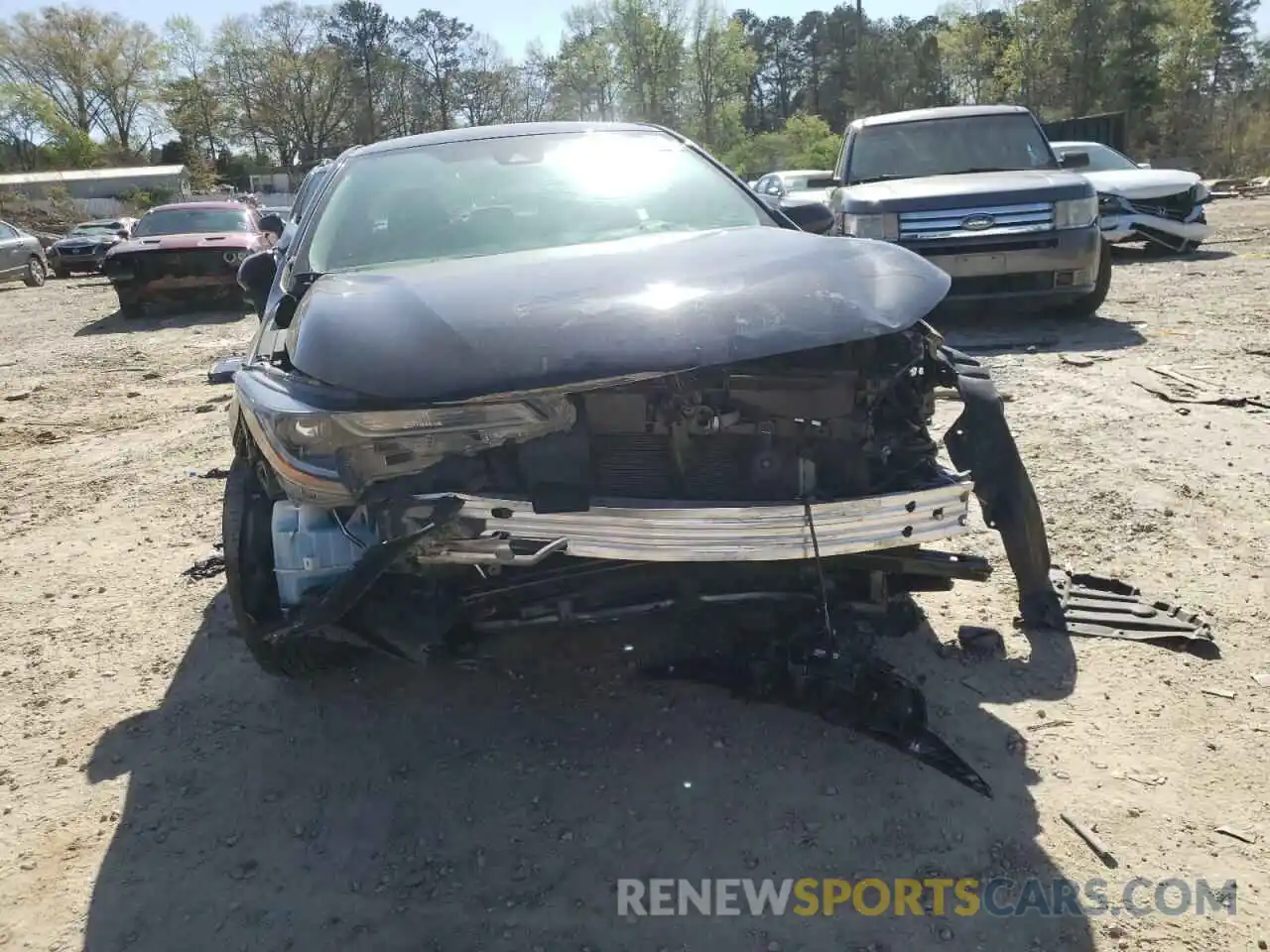 9 Photograph of a damaged car 5YFEPRAEXLP089666 TOYOTA COROLLA 2020