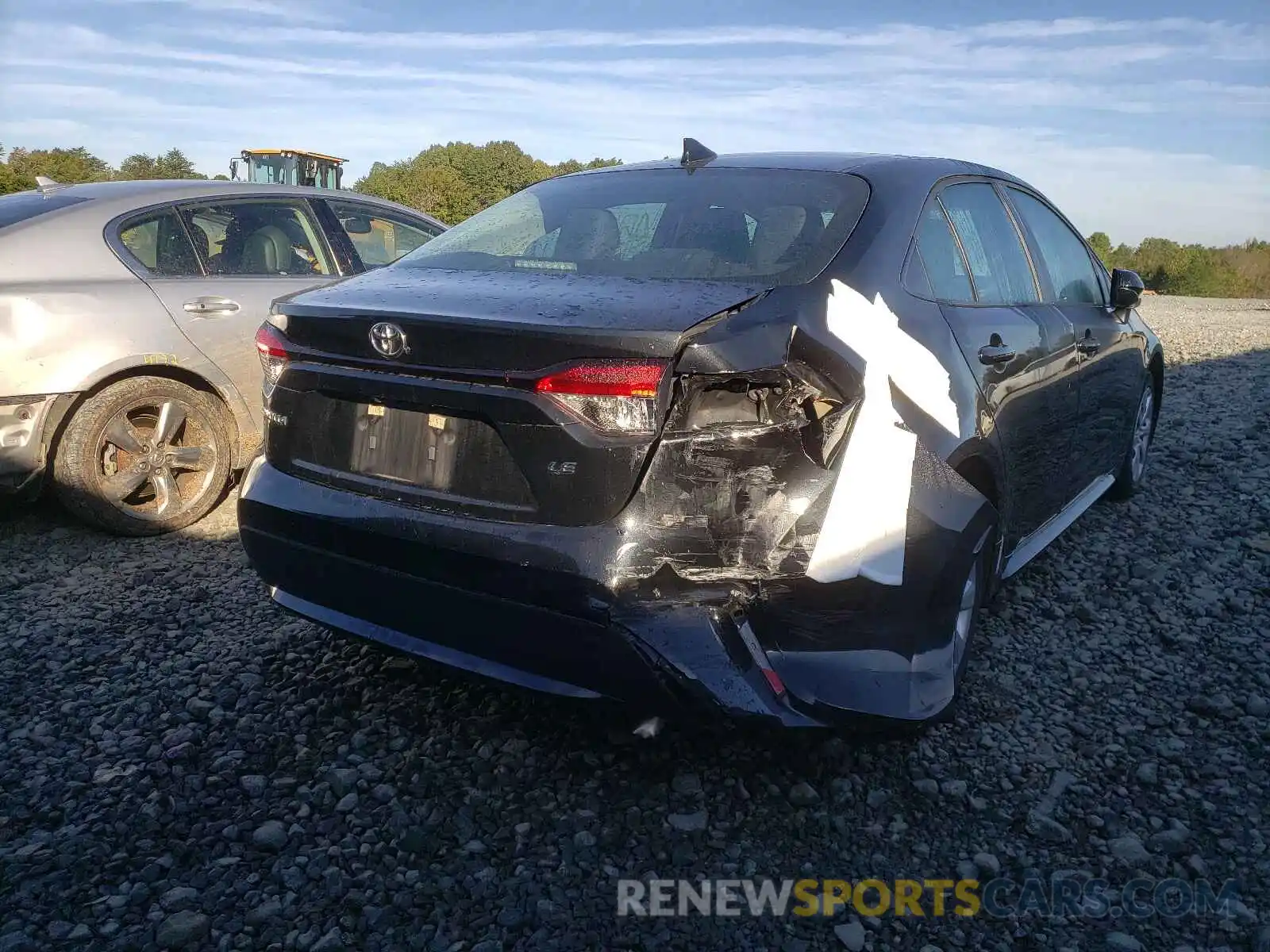 4 Photograph of a damaged car 5YFEPRAEXLP090204 TOYOTA COROLLA 2020