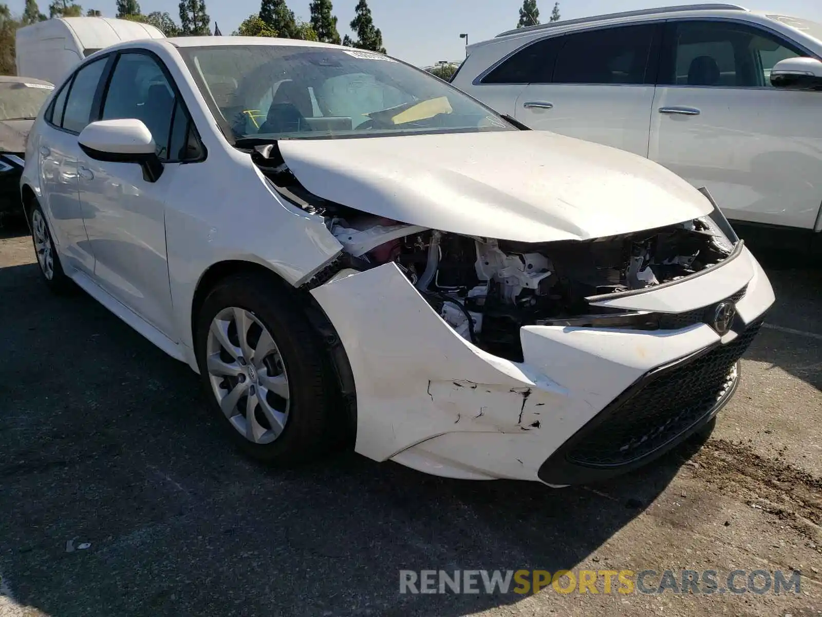 1 Photograph of a damaged car 5YFEPRAEXLP094138 TOYOTA COROLLA 2020