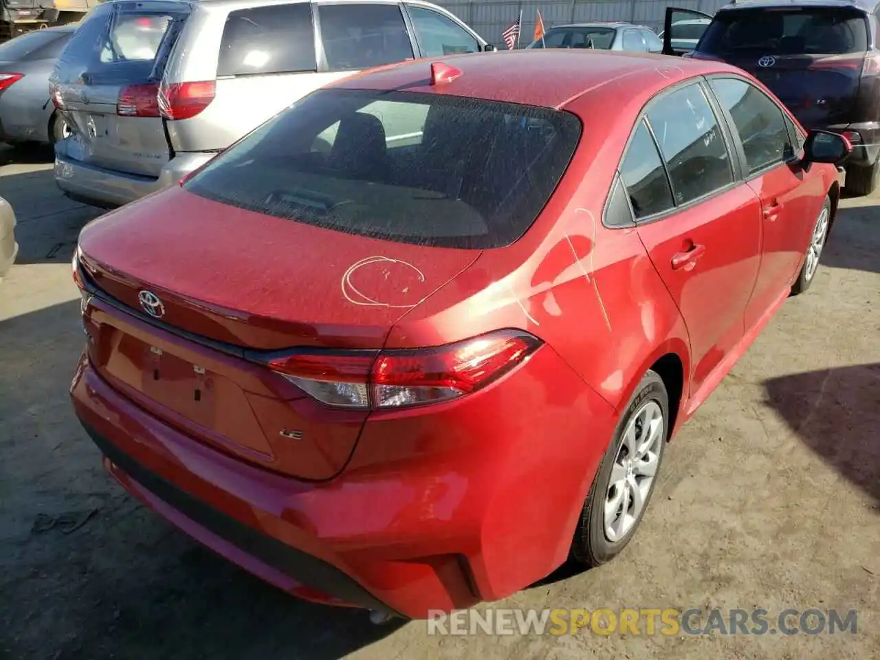 4 Photograph of a damaged car 5YFEPRAEXLP095662 TOYOTA COROLLA 2020