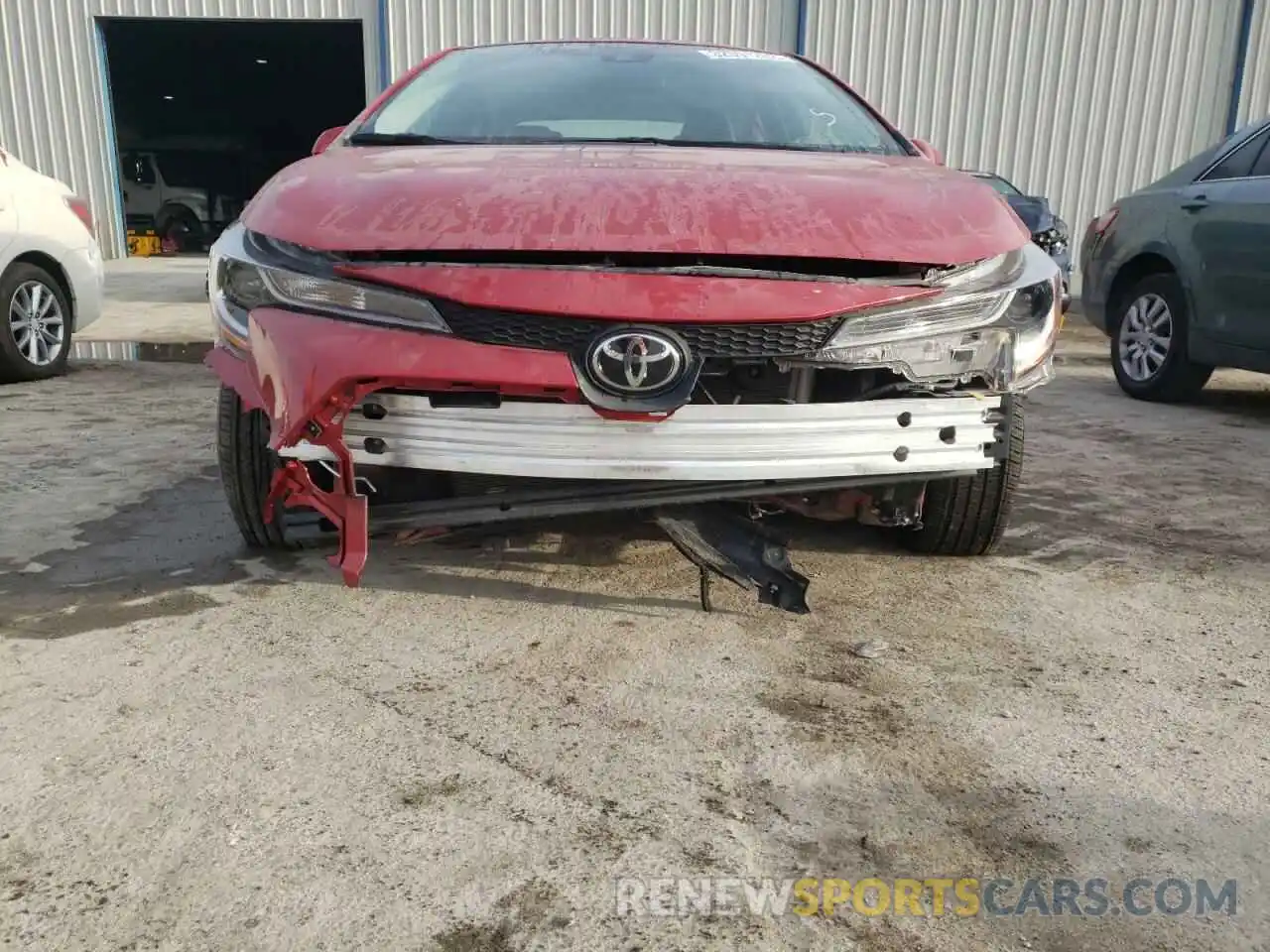 9 Photograph of a damaged car 5YFEPRAEXLP096181 TOYOTA COROLLA 2020