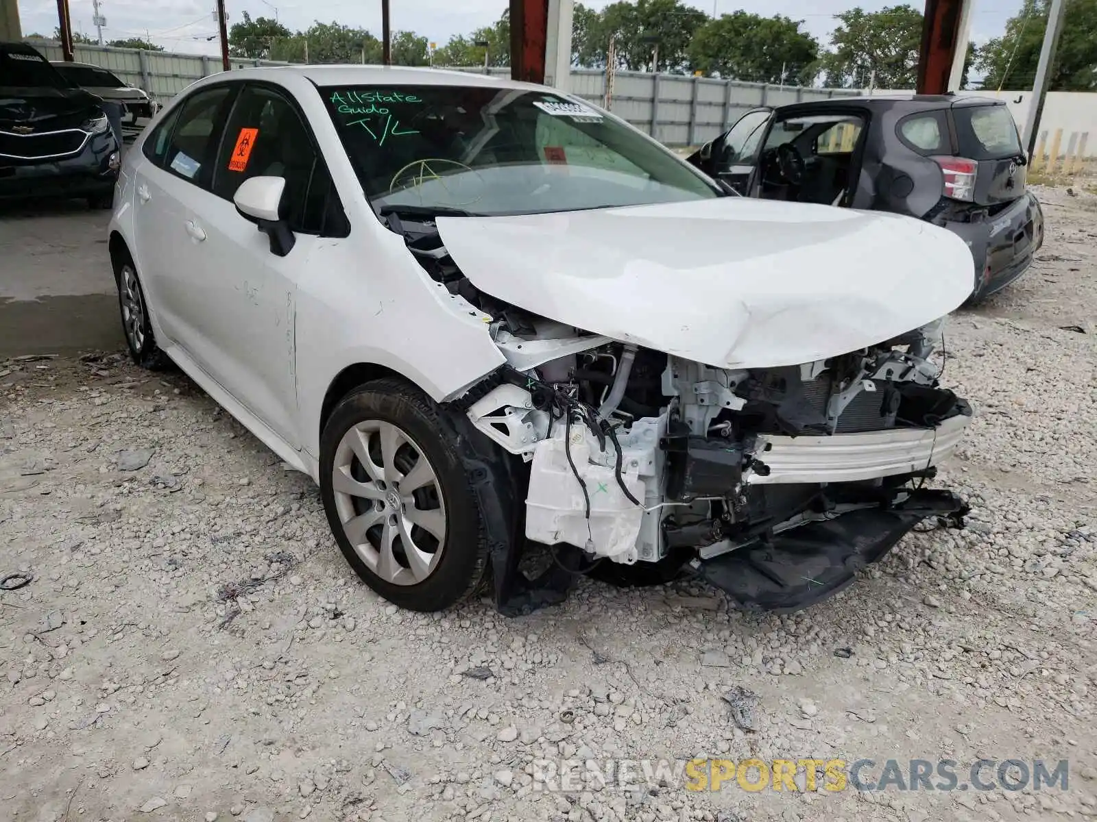 1 Photograph of a damaged car 5YFEPRAEXLP096195 TOYOTA COROLLA 2020