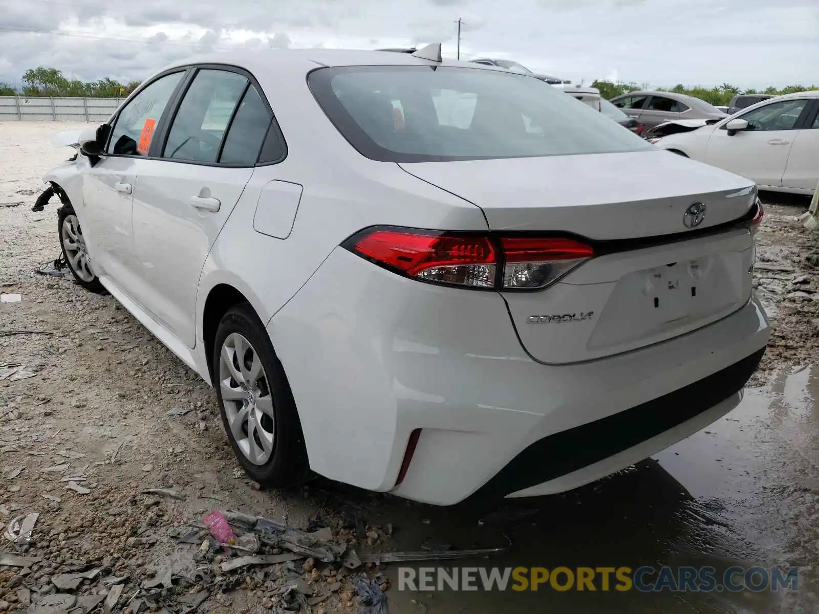 3 Photograph of a damaged car 5YFEPRAEXLP096195 TOYOTA COROLLA 2020