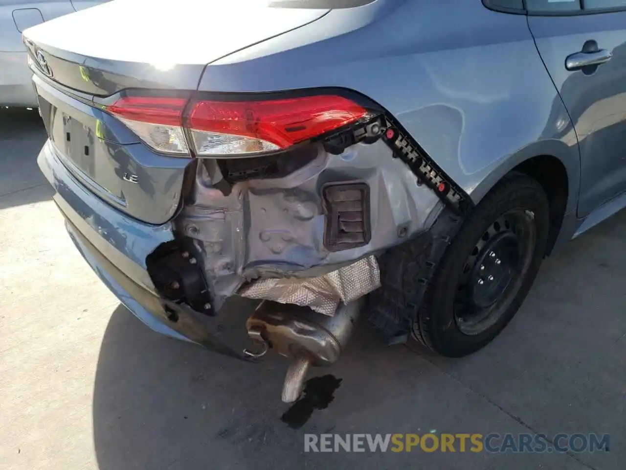 9 Photograph of a damaged car 5YFEPRAEXLP096553 TOYOTA COROLLA 2020