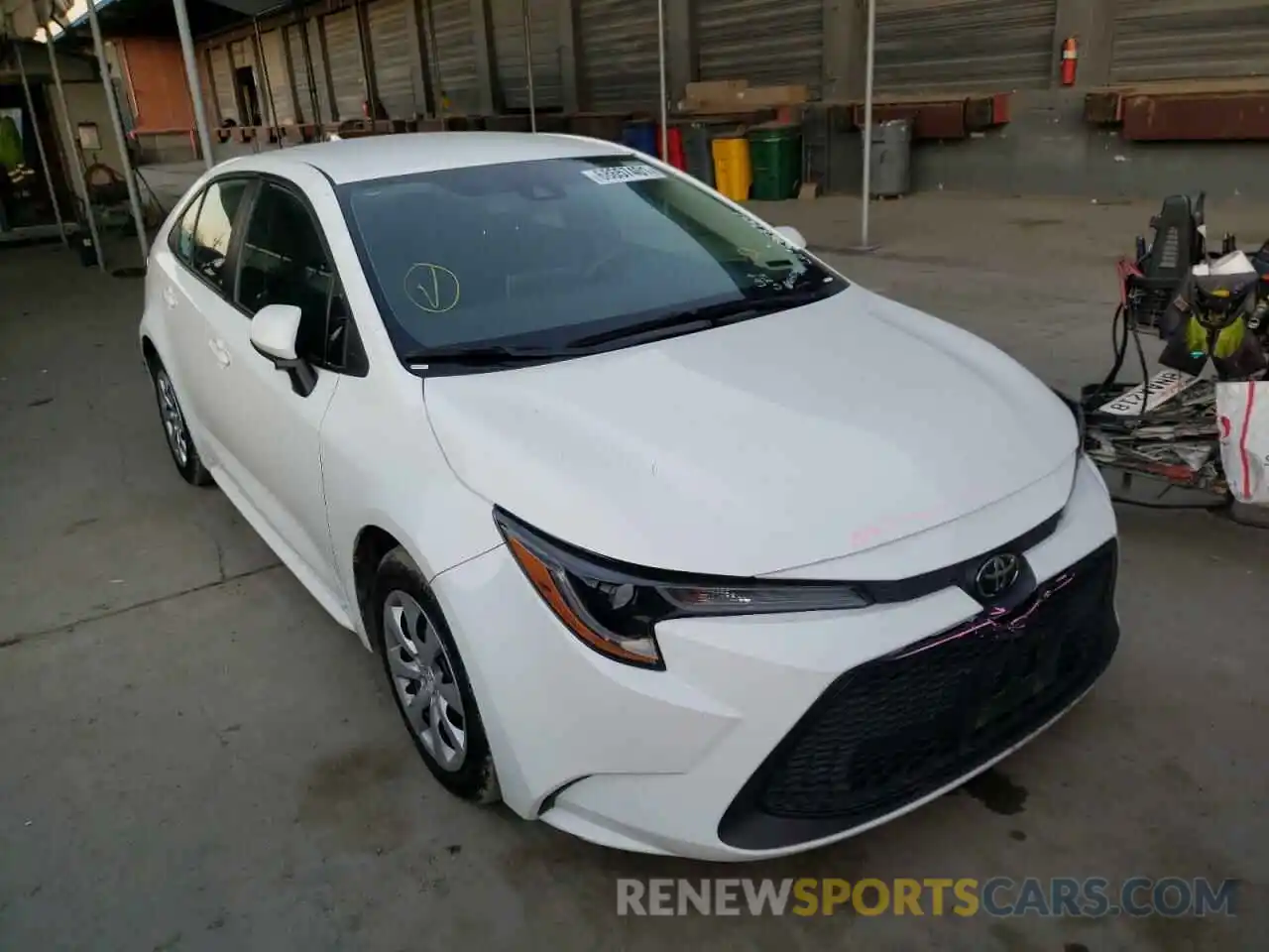 1 Photograph of a damaged car 5YFEPRAEXLP096679 TOYOTA COROLLA 2020