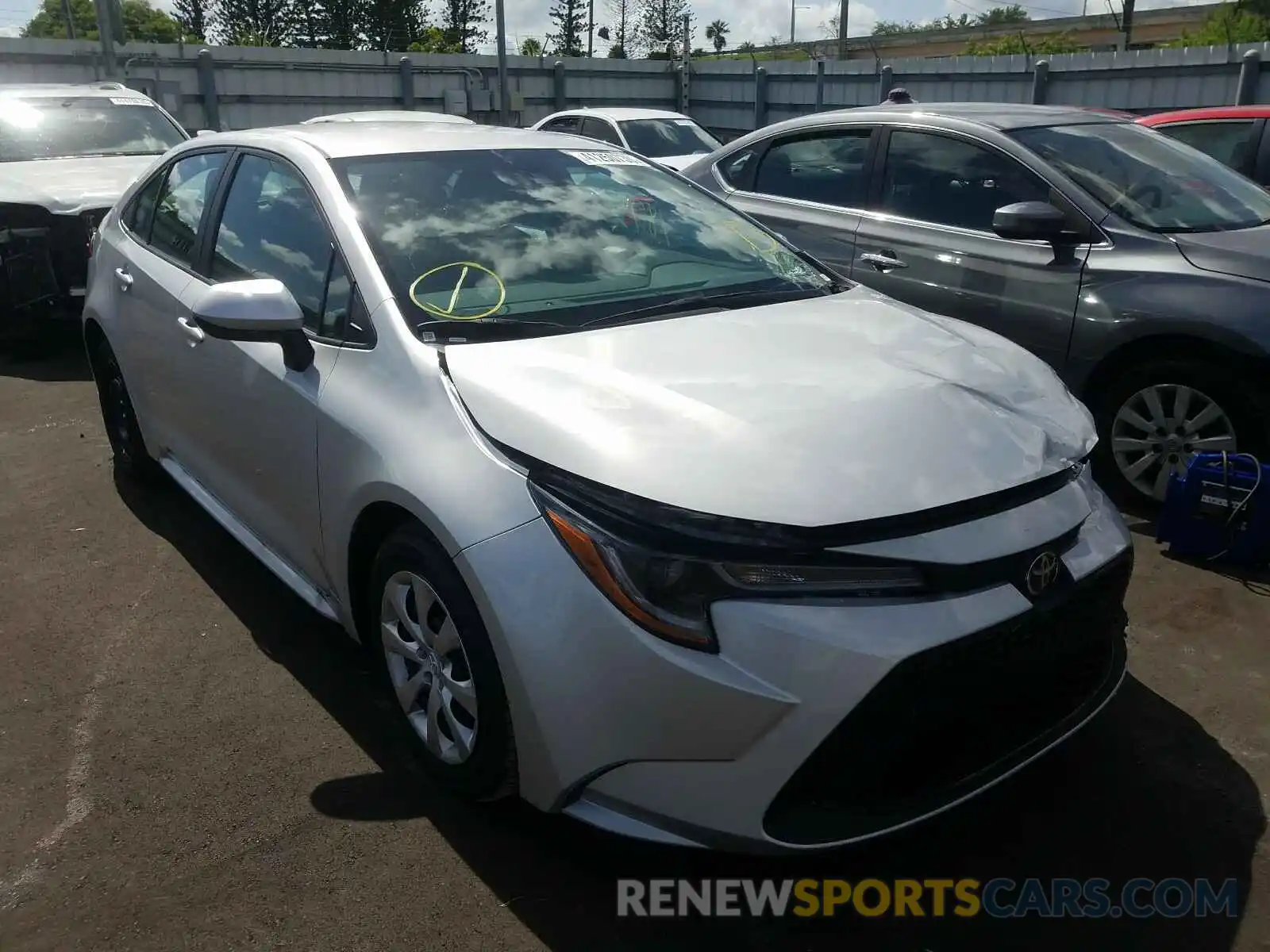 1 Photograph of a damaged car 5YFEPRAEXLP096875 TOYOTA COROLLA 2020