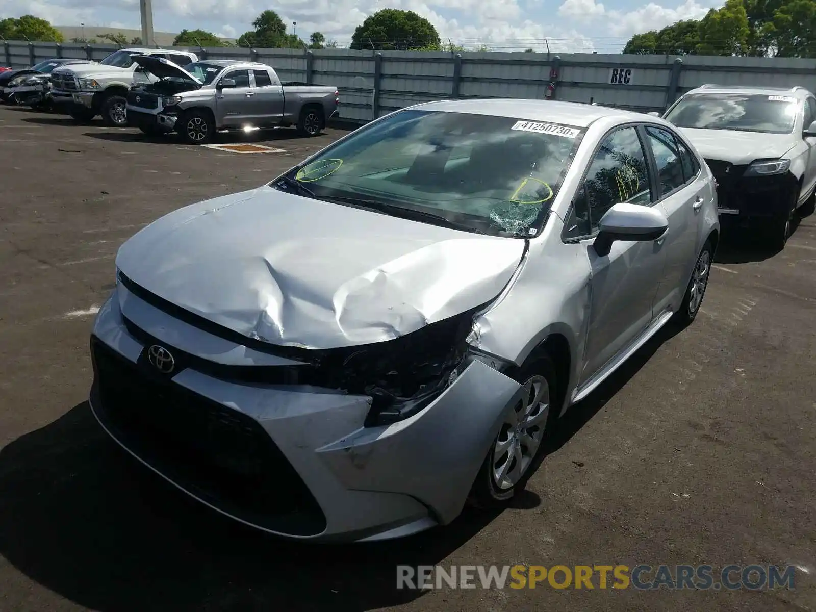 2 Photograph of a damaged car 5YFEPRAEXLP096875 TOYOTA COROLLA 2020