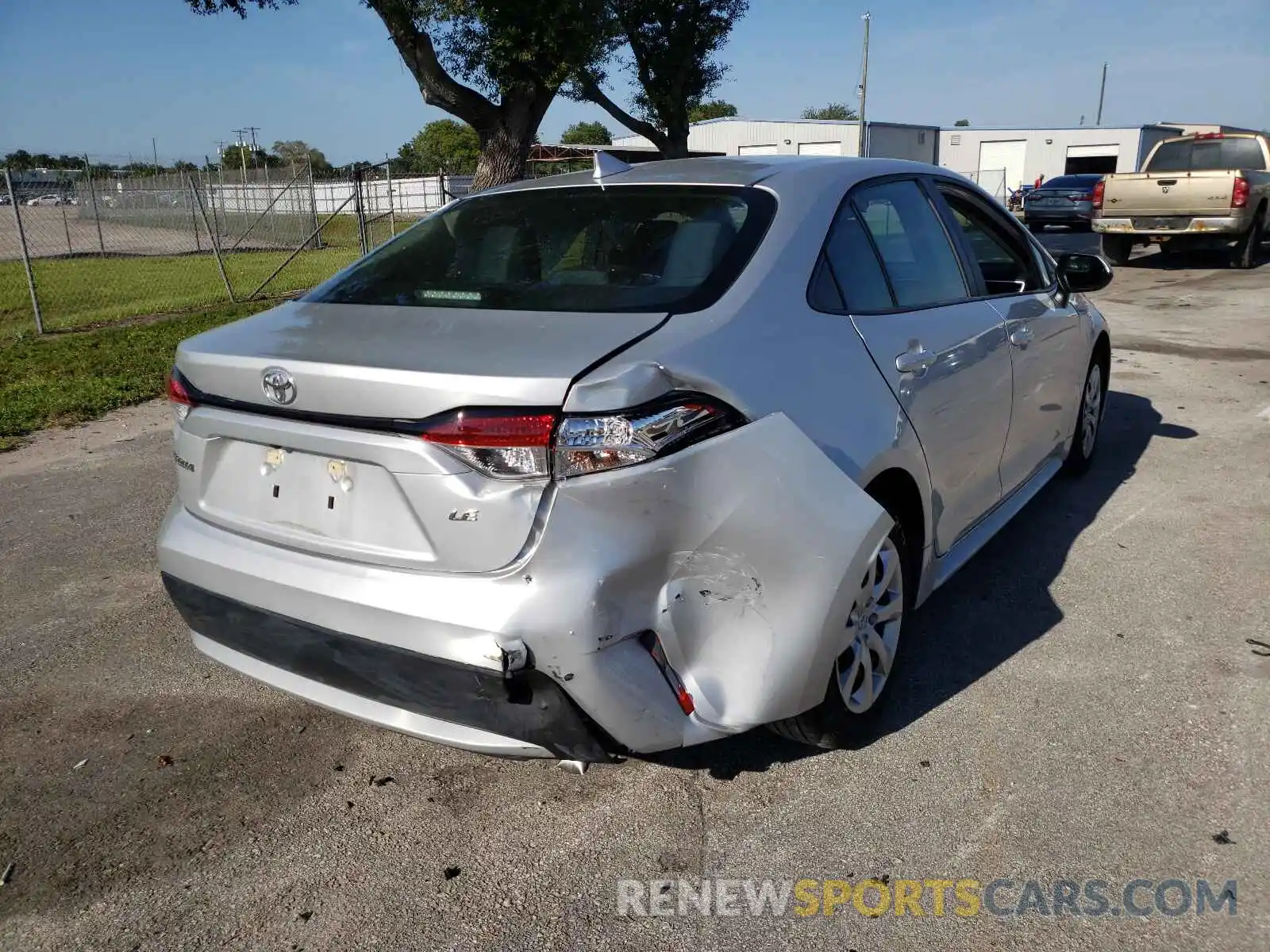 4 Photograph of a damaged car 5YFEPRAEXLP097458 TOYOTA COROLLA 2020