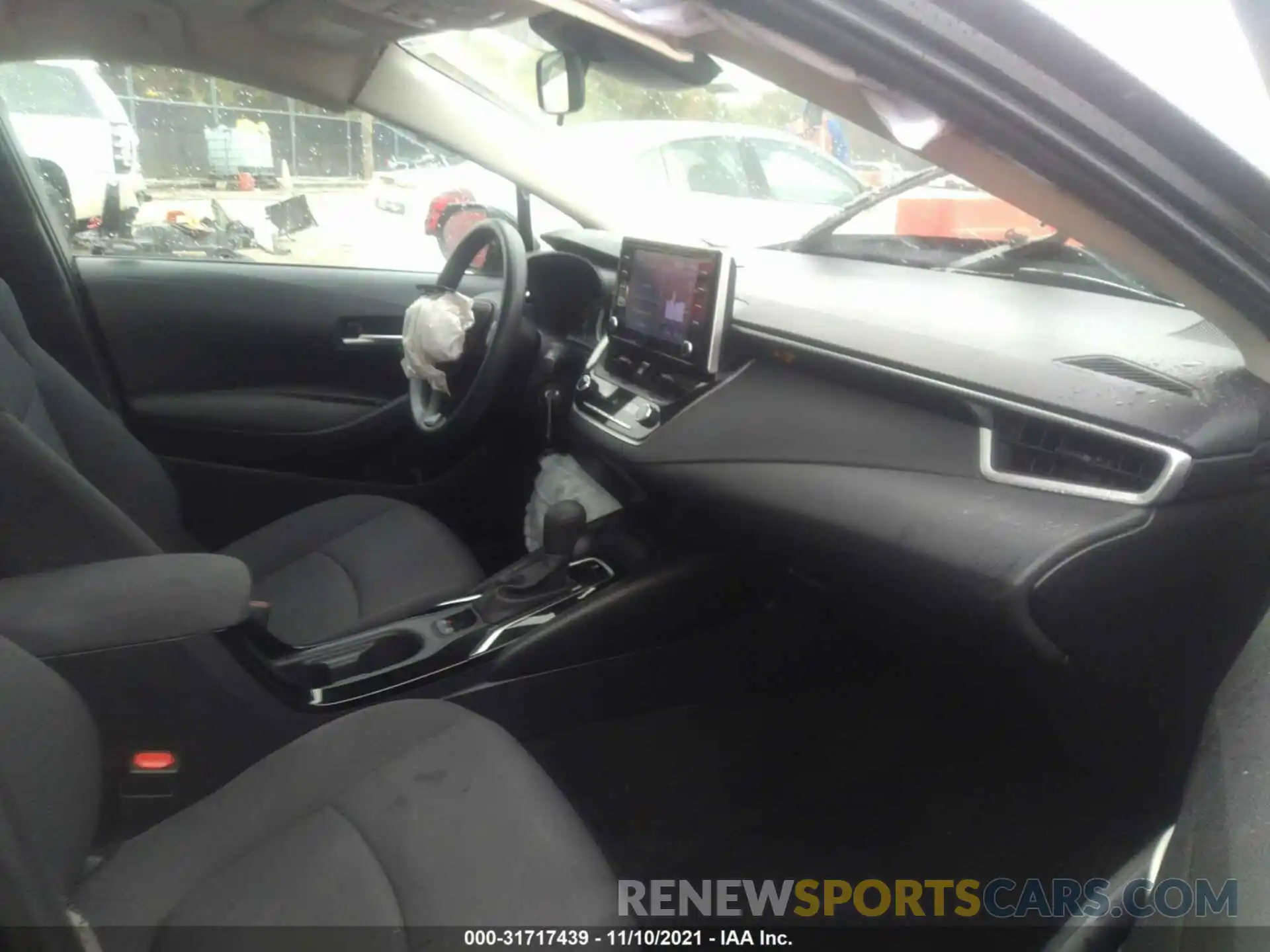 5 Photograph of a damaged car 5YFEPRAEXLP097881 TOYOTA COROLLA 2020