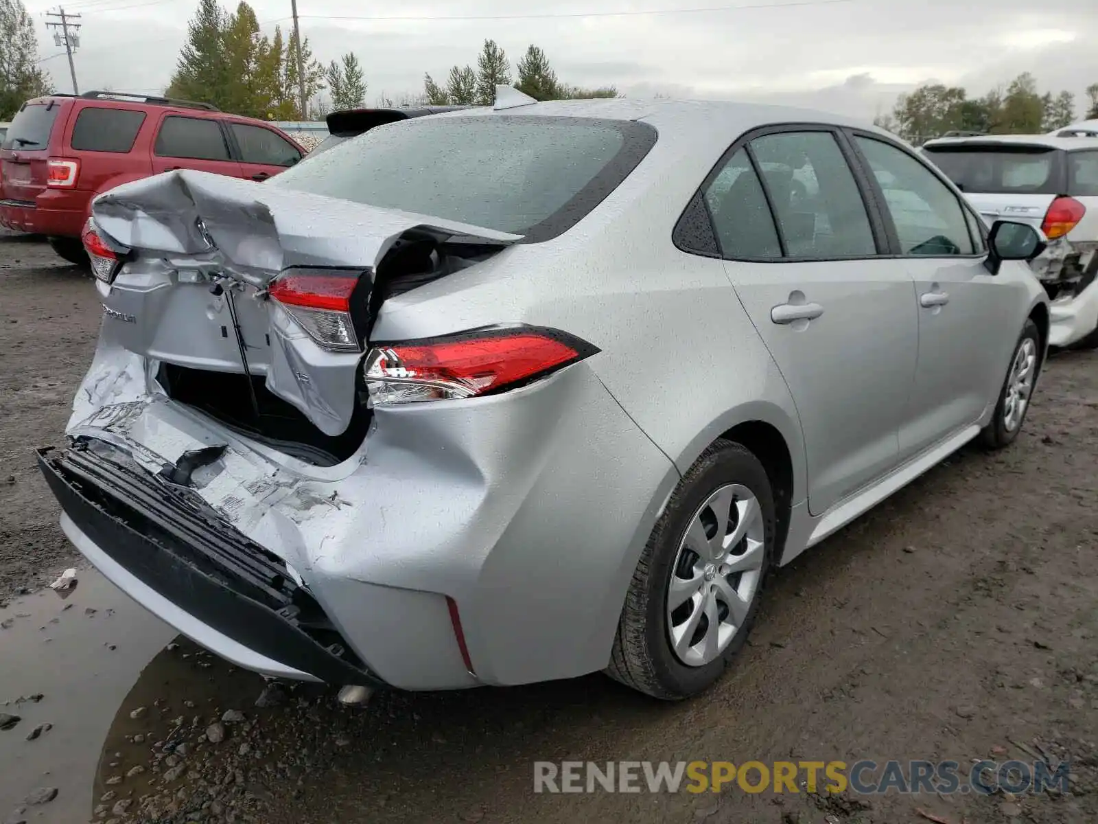 4 Photograph of a damaged car 5YFEPRAEXLP098108 TOYOTA COROLLA 2020