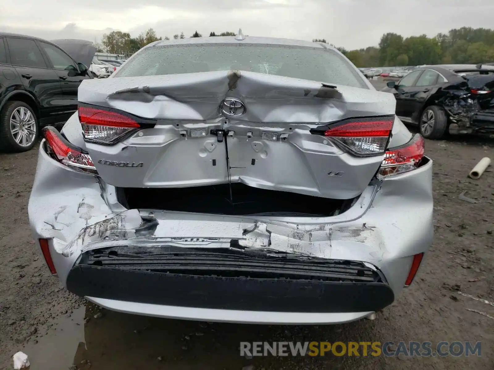 9 Photograph of a damaged car 5YFEPRAEXLP098108 TOYOTA COROLLA 2020