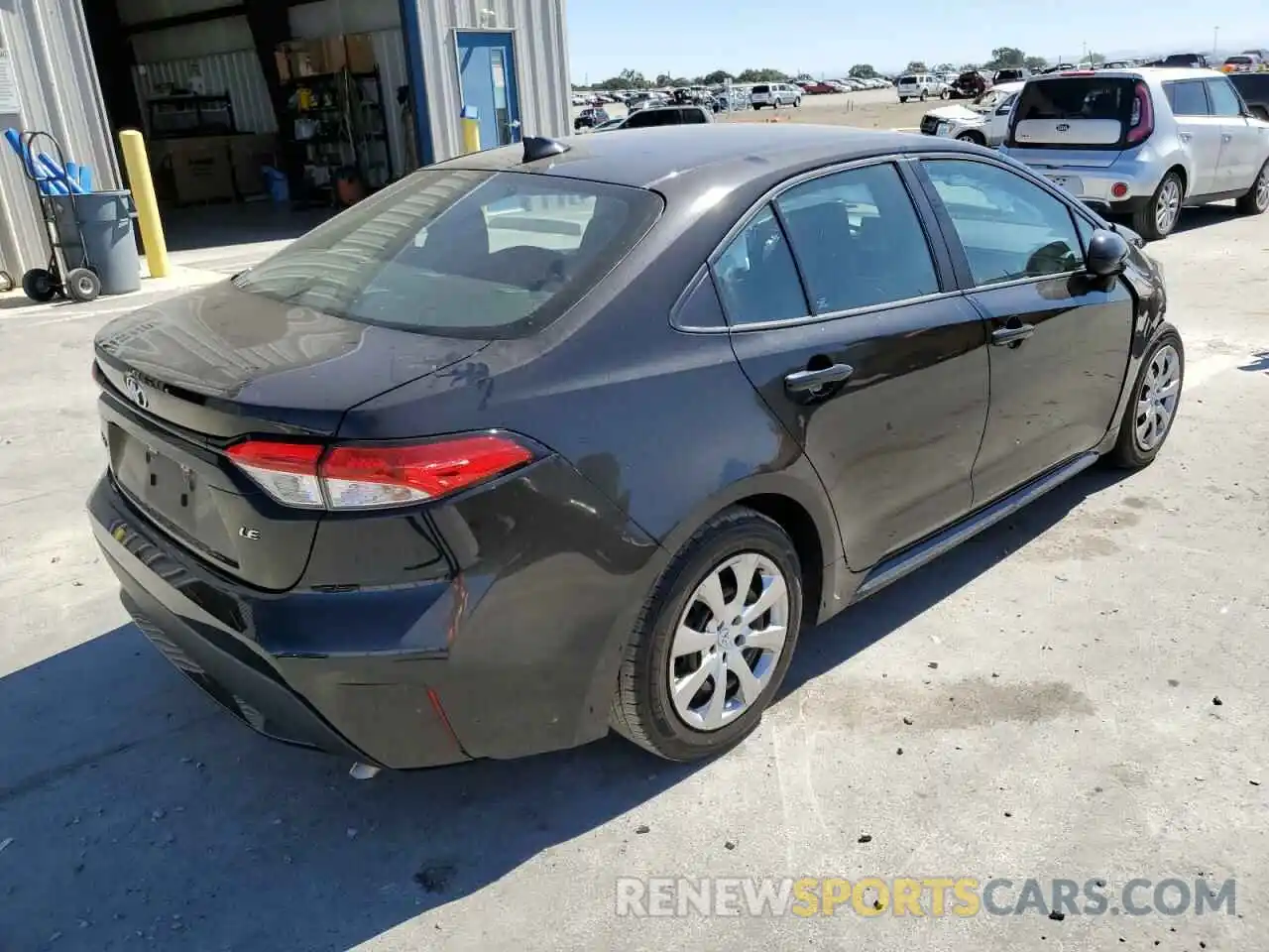 4 Photograph of a damaged car 5YFEPRAEXLP098285 TOYOTA COROLLA 2020