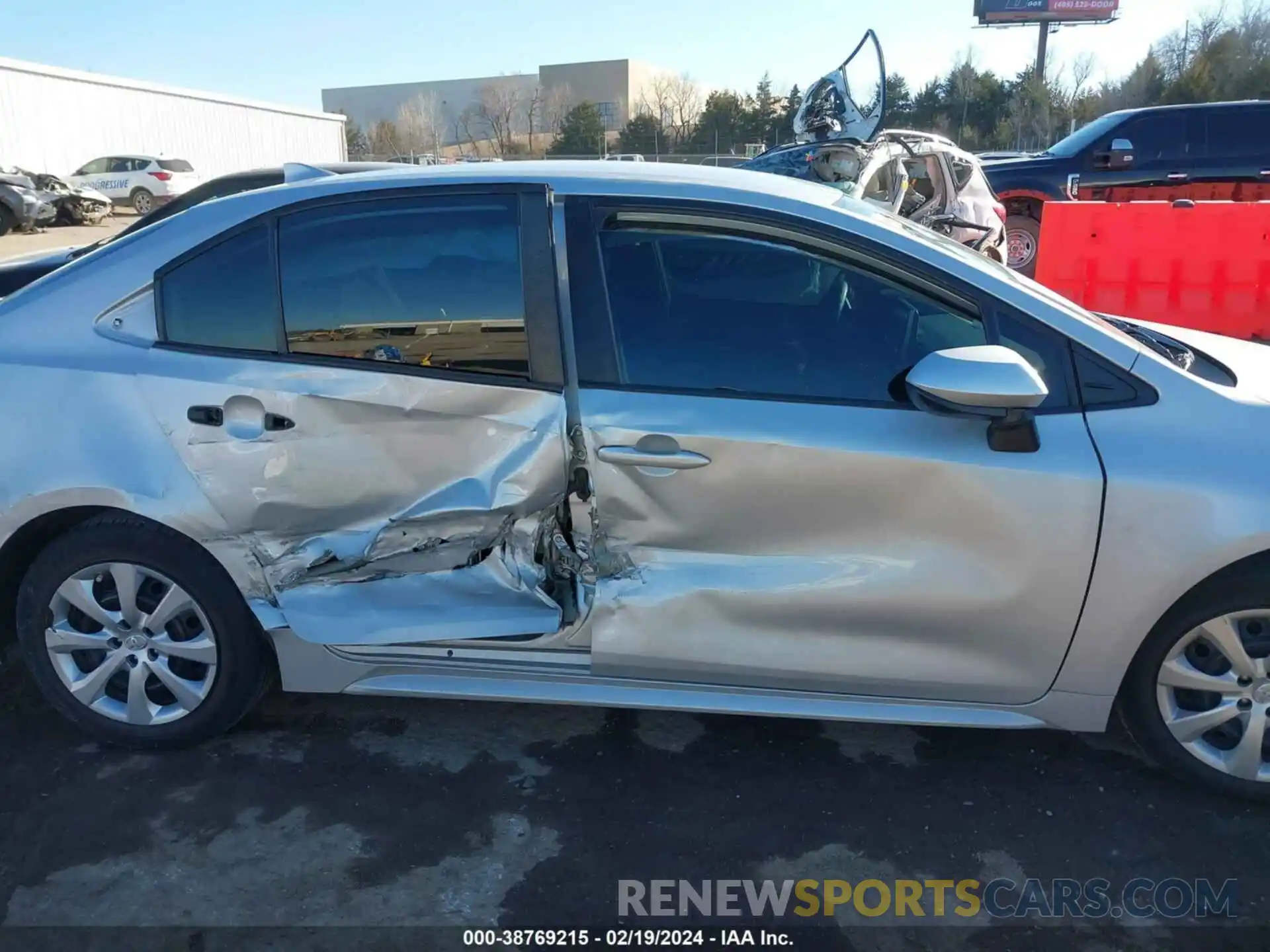 13 Photograph of a damaged car 5YFEPRAEXLP099517 TOYOTA COROLLA 2020