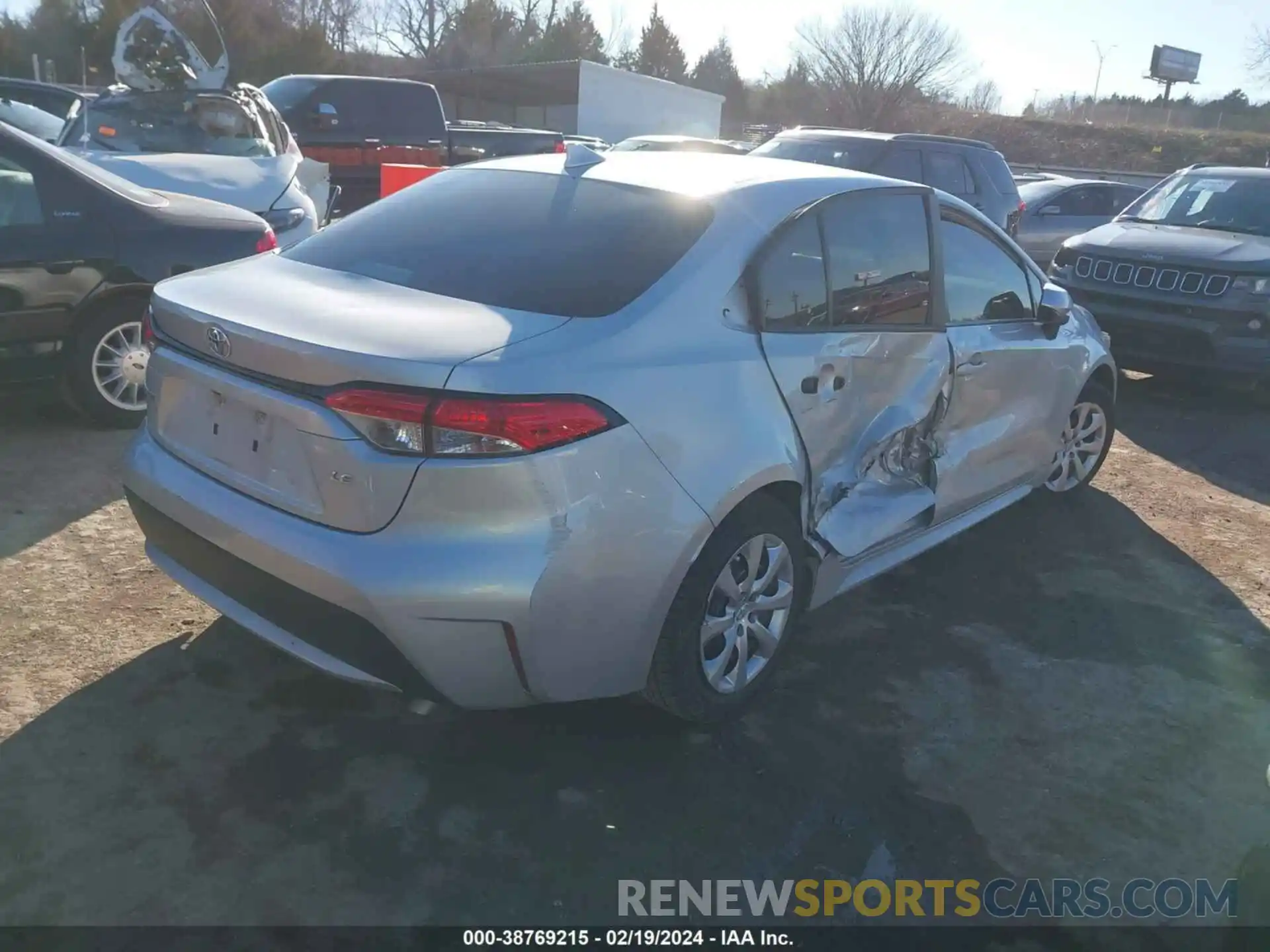 4 Photograph of a damaged car 5YFEPRAEXLP099517 TOYOTA COROLLA 2020