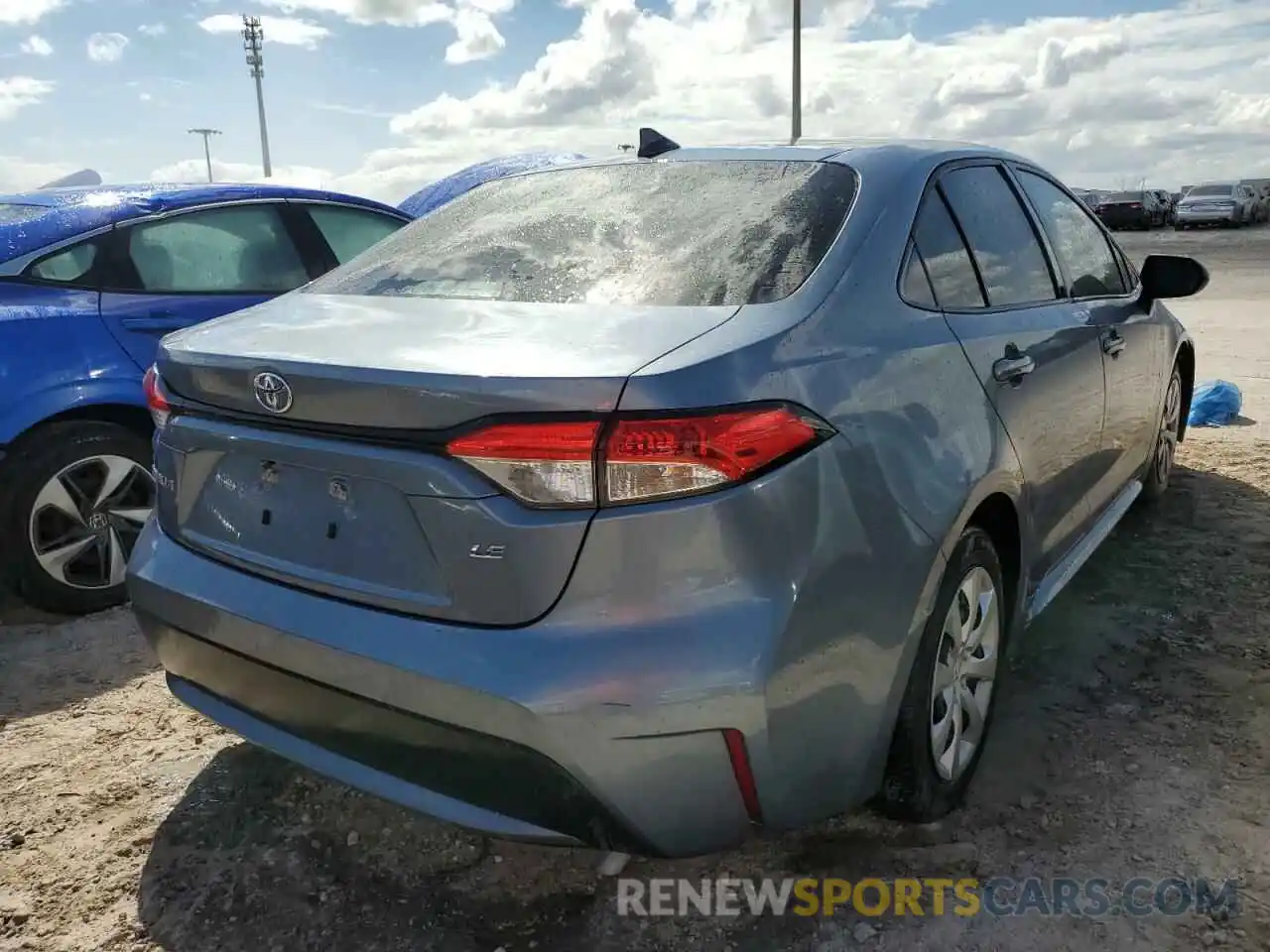 4 Photograph of a damaged car 5YFEPRAEXLP100083 TOYOTA COROLLA 2020