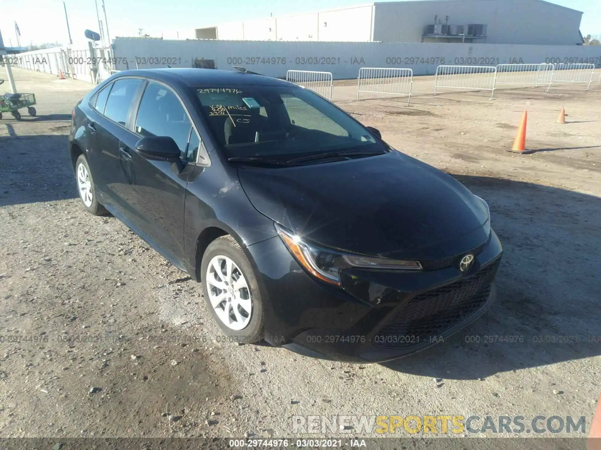 1 Photograph of a damaged car 5YFEPRAEXLP102061 TOYOTA COROLLA 2020