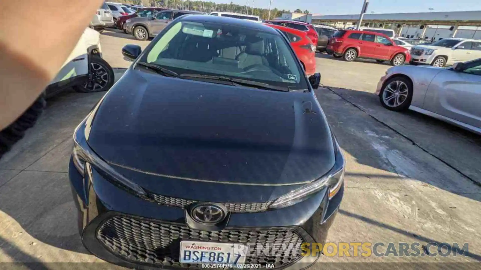 17 Photograph of a damaged car 5YFEPRAEXLP102061 TOYOTA COROLLA 2020