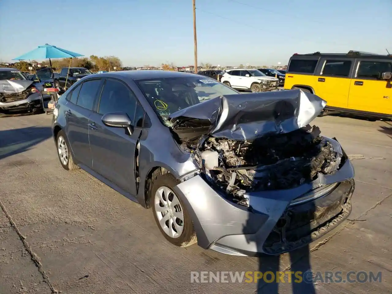 1 Photograph of a damaged car 5YFEPRAEXLP102237 TOYOTA COROLLA 2020