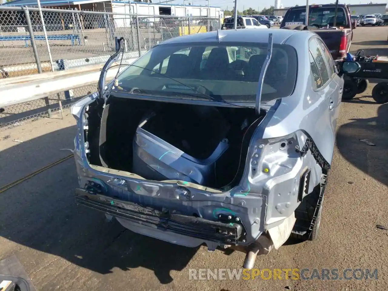 9 Photograph of a damaged car 5YFEPRAEXLP102321 TOYOTA COROLLA 2020