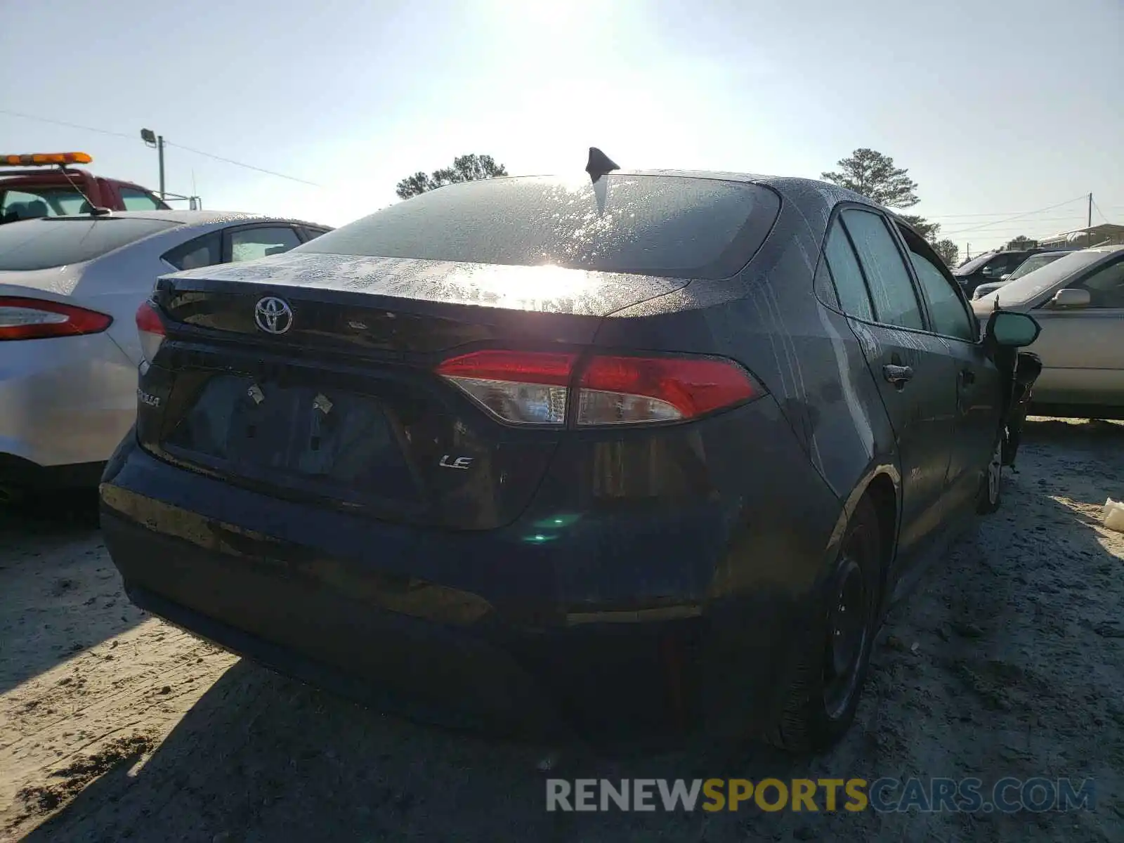 4 Photograph of a damaged car 5YFEPRAEXLP104201 TOYOTA COROLLA 2020