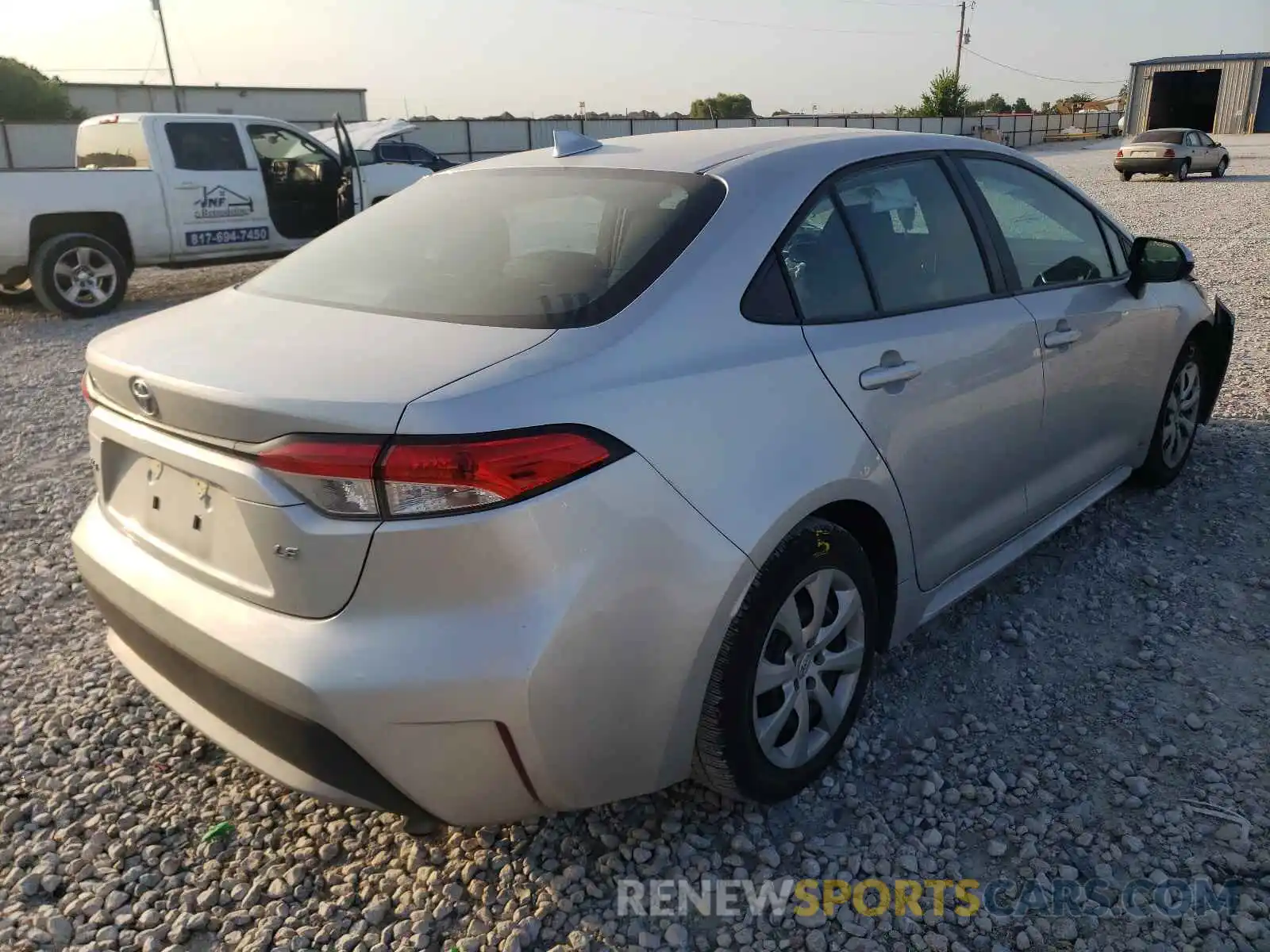 4 Photograph of a damaged car 5YFEPRAEXLP104215 TOYOTA COROLLA 2020