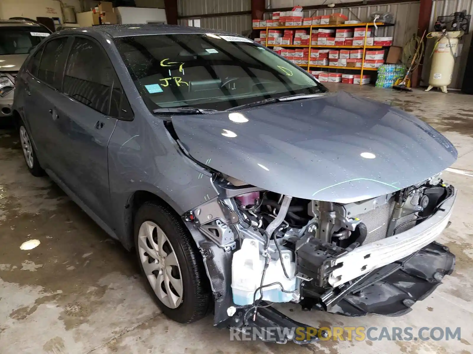 1 Photograph of a damaged car 5YFEPRAEXLP104585 TOYOTA COROLLA 2020