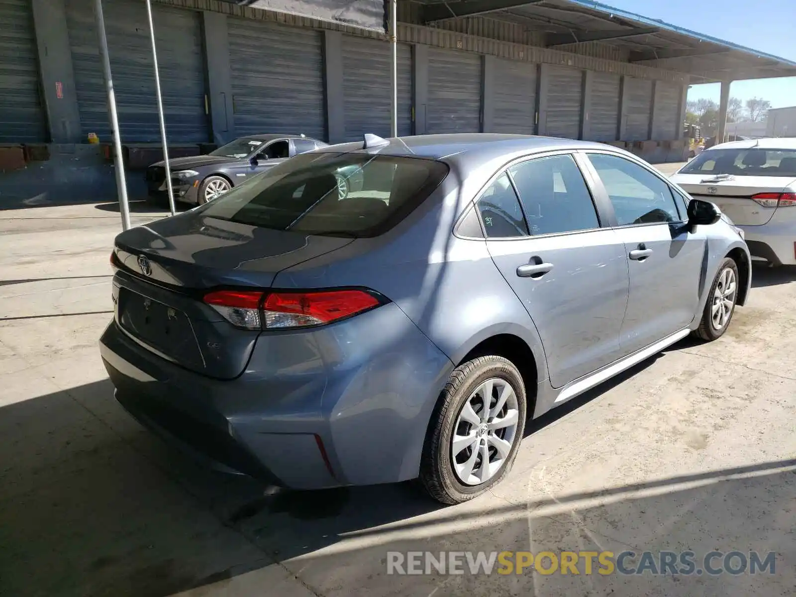 4 Photograph of a damaged car 5YFEPRAEXLP104974 TOYOTA COROLLA 2020