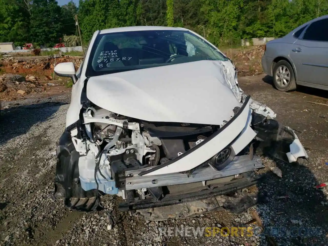 9 Photograph of a damaged car 5YFEPRAEXLP105803 TOYOTA COROLLA 2020