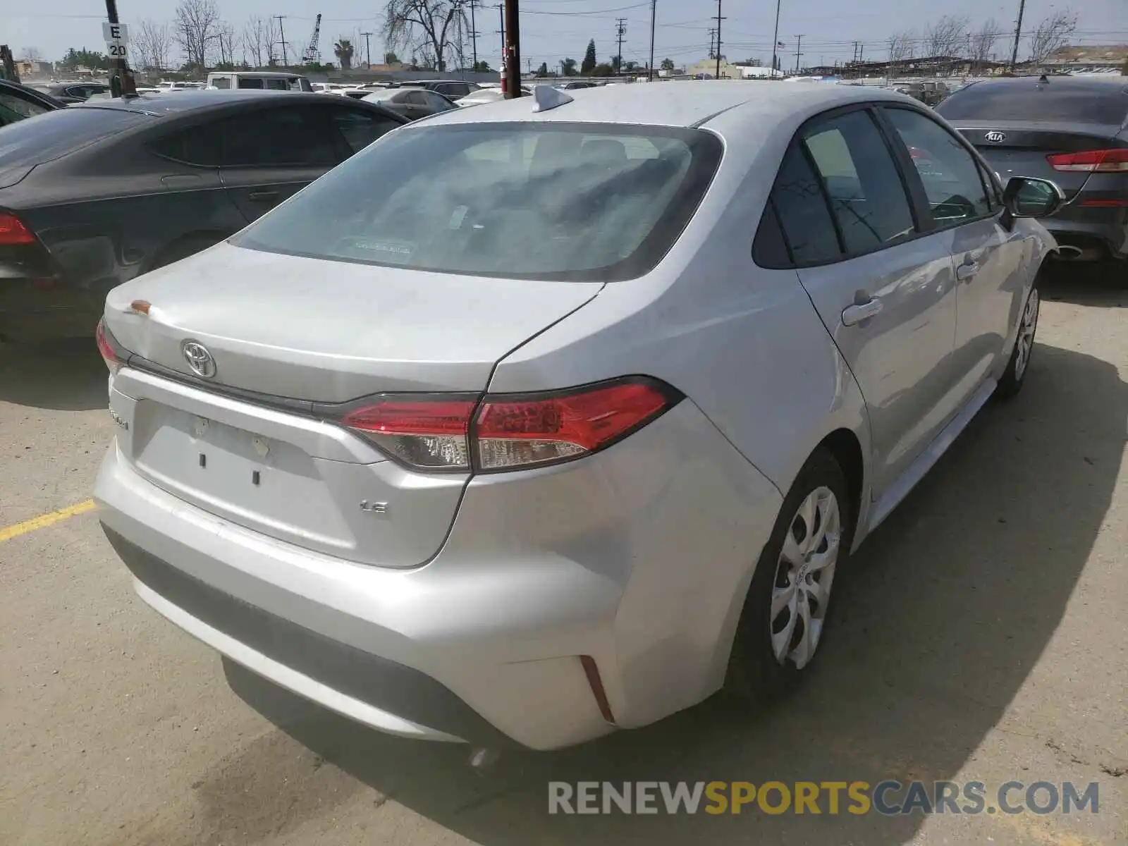 4 Photograph of a damaged car 5YFEPRAEXLP105963 TOYOTA COROLLA 2020