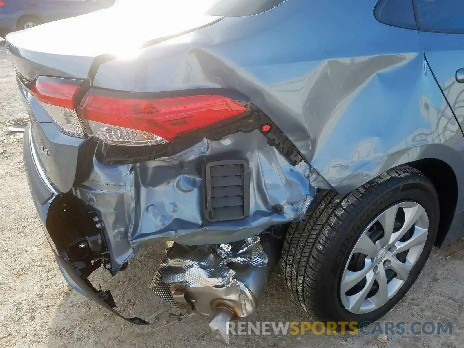 9 Photograph of a damaged car 5YFEPRAEXLP105980 TOYOTA COROLLA 2020