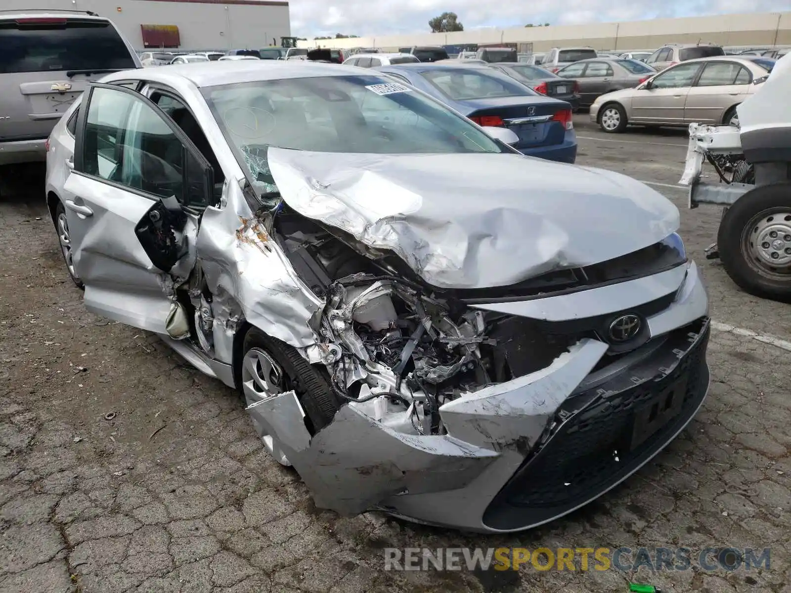 1 Photograph of a damaged car 5YFEPRAEXLP106305 TOYOTA COROLLA 2020