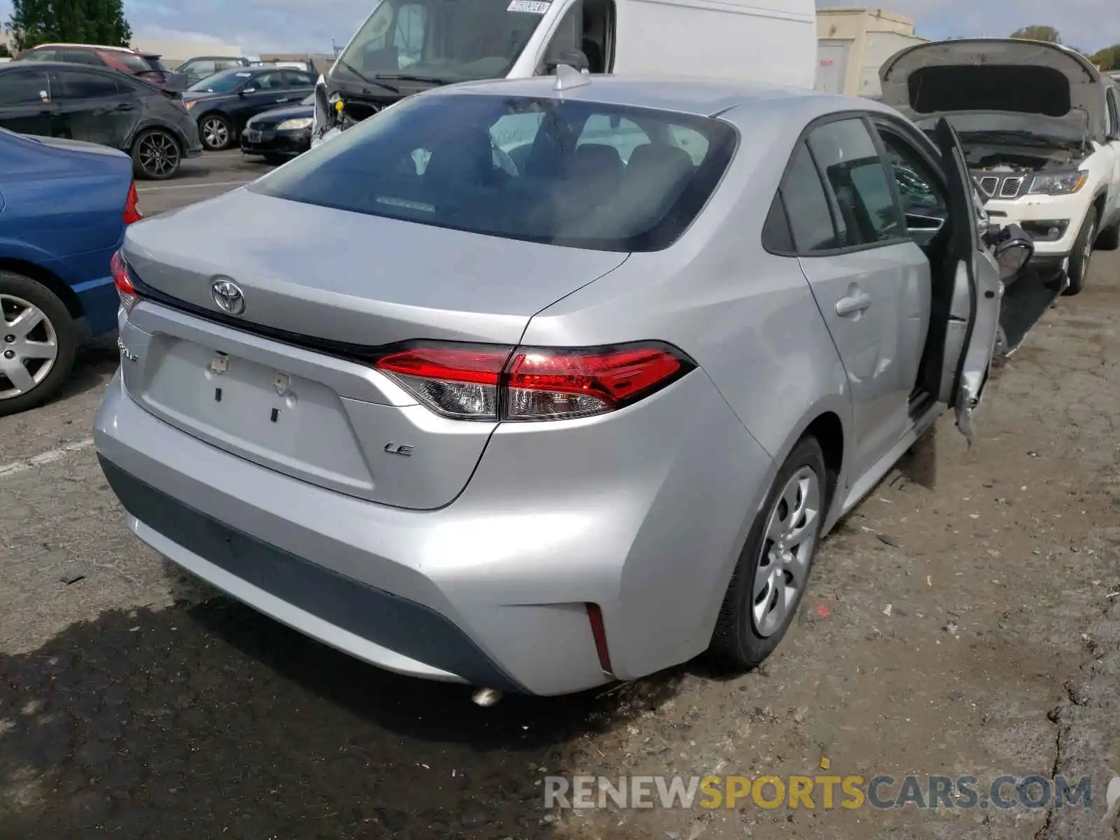 4 Photograph of a damaged car 5YFEPRAEXLP106305 TOYOTA COROLLA 2020