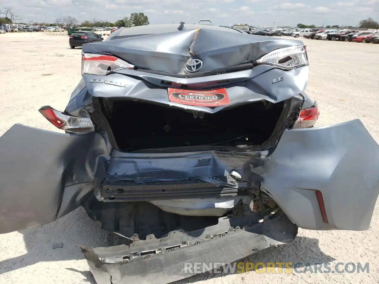 9 Photograph of a damaged car 5YFEPRAEXLP108006 TOYOTA COROLLA 2020