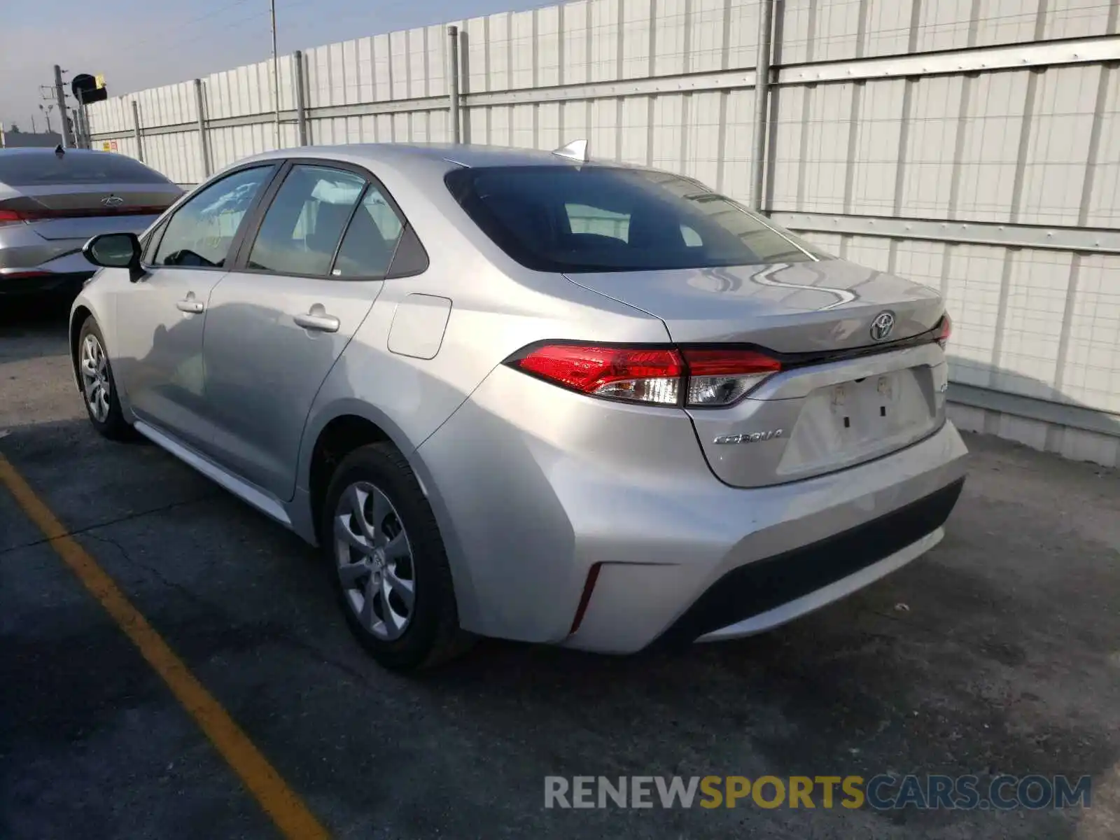 3 Photograph of a damaged car 5YFEPRAEXLP108149 TOYOTA COROLLA 2020