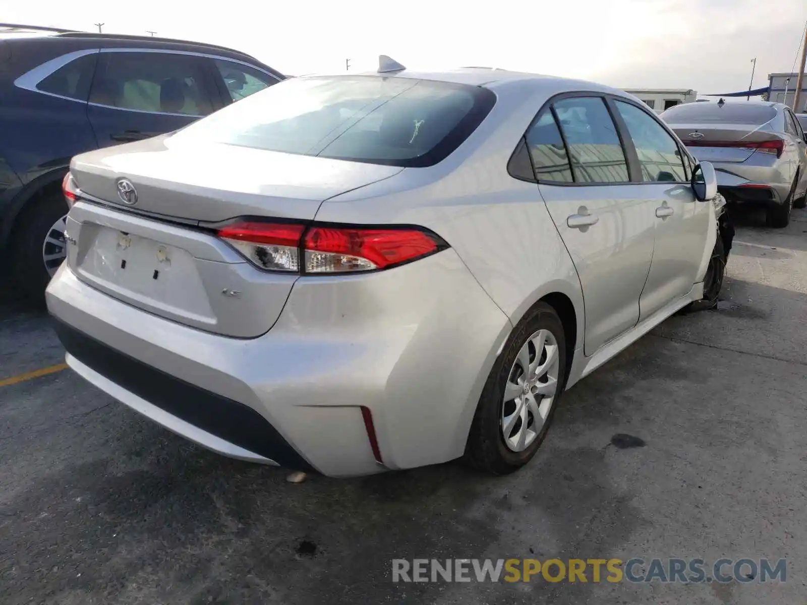 4 Photograph of a damaged car 5YFEPRAEXLP108149 TOYOTA COROLLA 2020