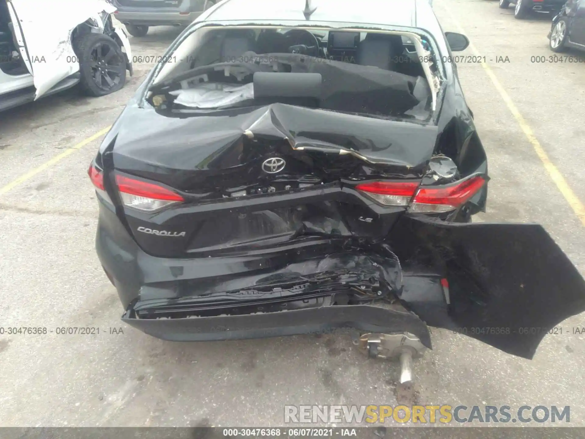 6 Photograph of a damaged car 5YFEPRAEXLP110614 TOYOTA COROLLA 2020