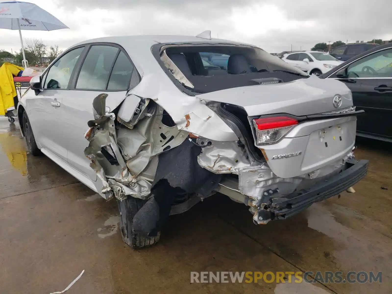 3 Photograph of a damaged car 5YFEPRAEXLP117255 TOYOTA COROLLA 2020