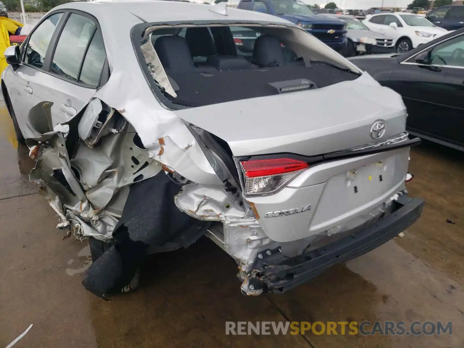 9 Photograph of a damaged car 5YFEPRAEXLP117255 TOYOTA COROLLA 2020