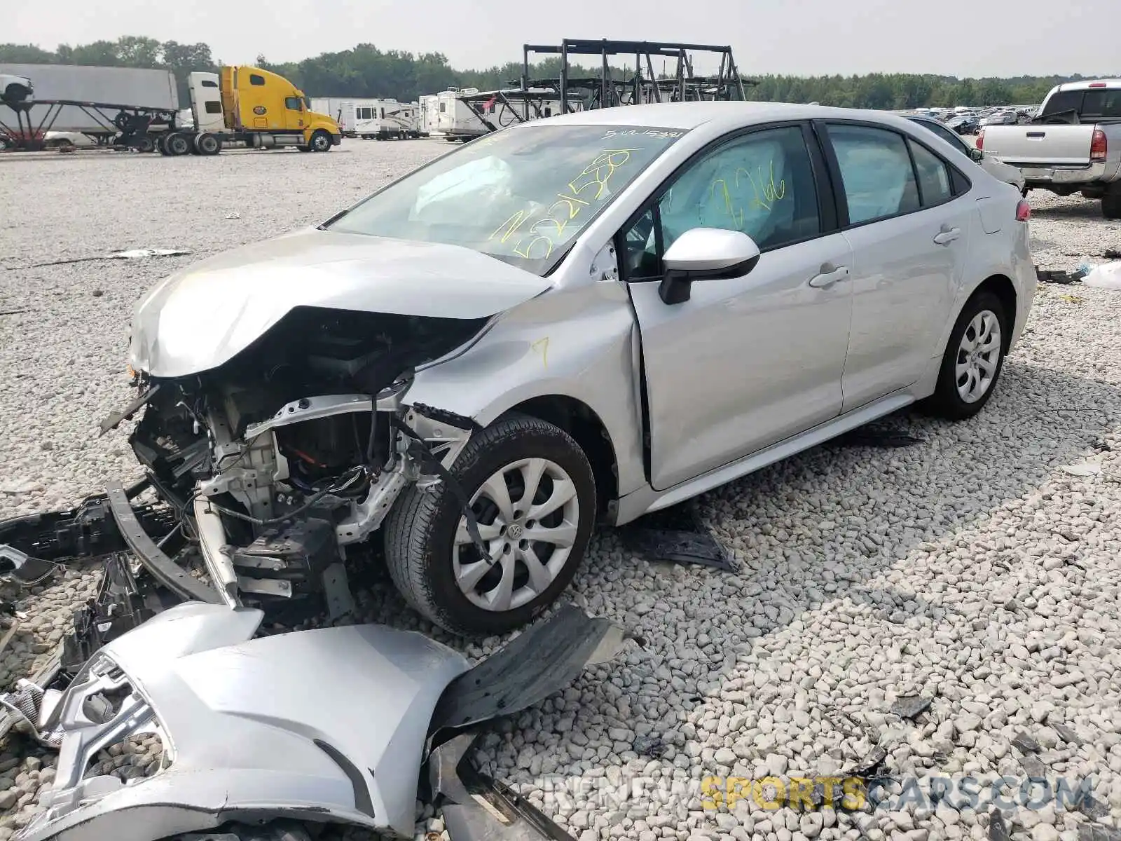 2 Photograph of a damaged car 5YFEPRAEXLP117336 TOYOTA COROLLA 2020