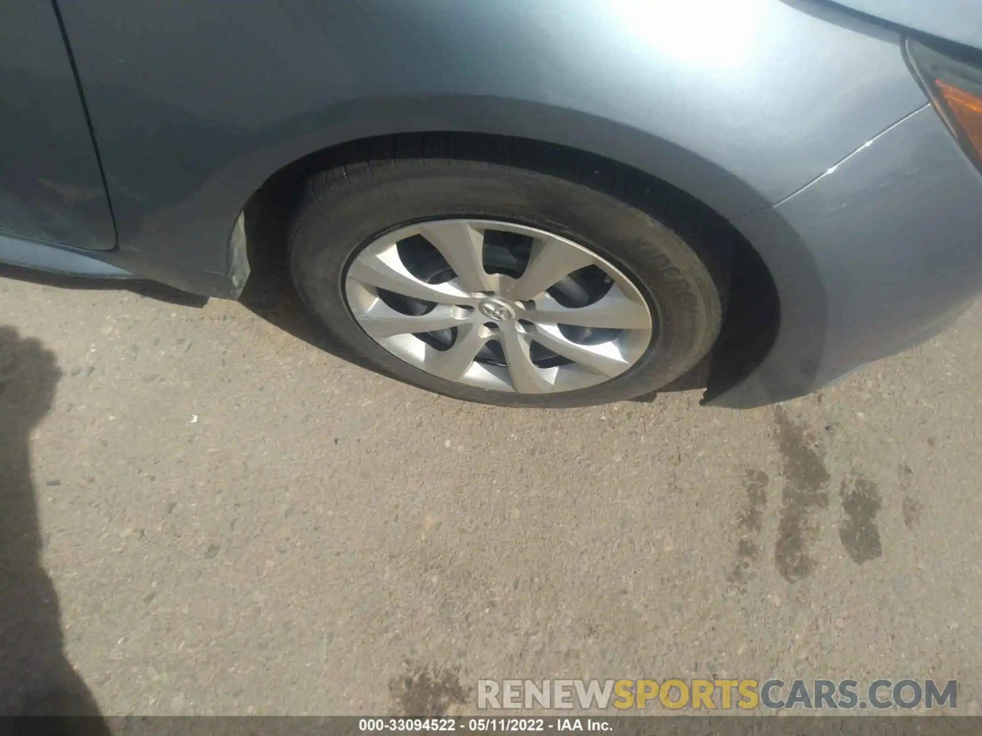 15 Photograph of a damaged car 5YFEPRAEXLP117465 TOYOTA COROLLA 2020