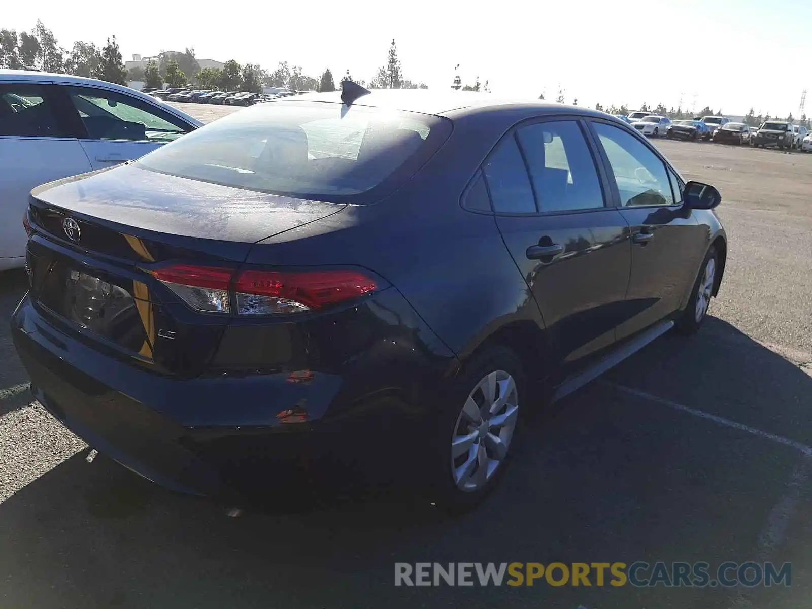 4 Photograph of a damaged car 5YFEPRAEXLP118440 TOYOTA COROLLA 2020