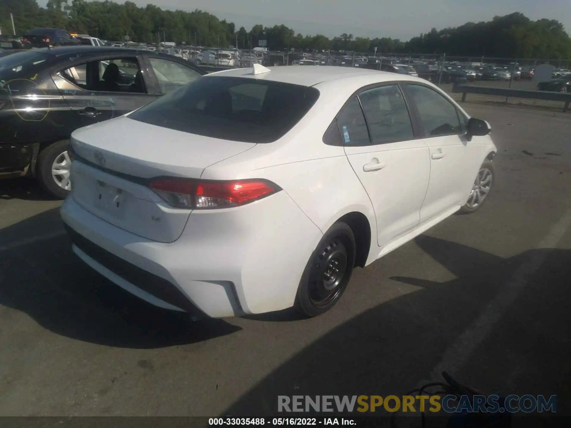 4 Photograph of a damaged car 5YFEPRAEXLP118597 TOYOTA COROLLA 2020