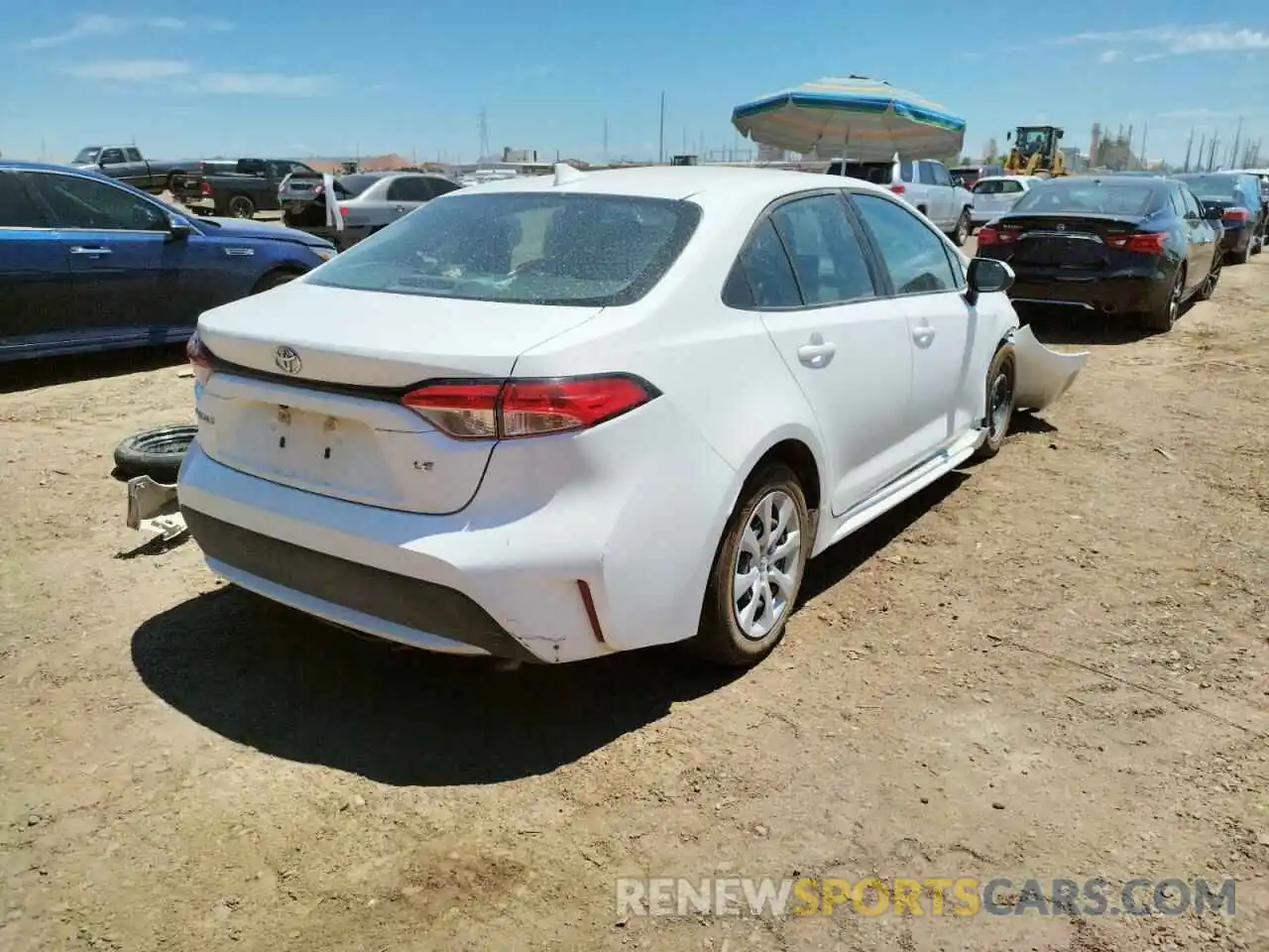 4 Photograph of a damaged car 5YFEPRAEXLP120110 TOYOTA COROLLA 2020