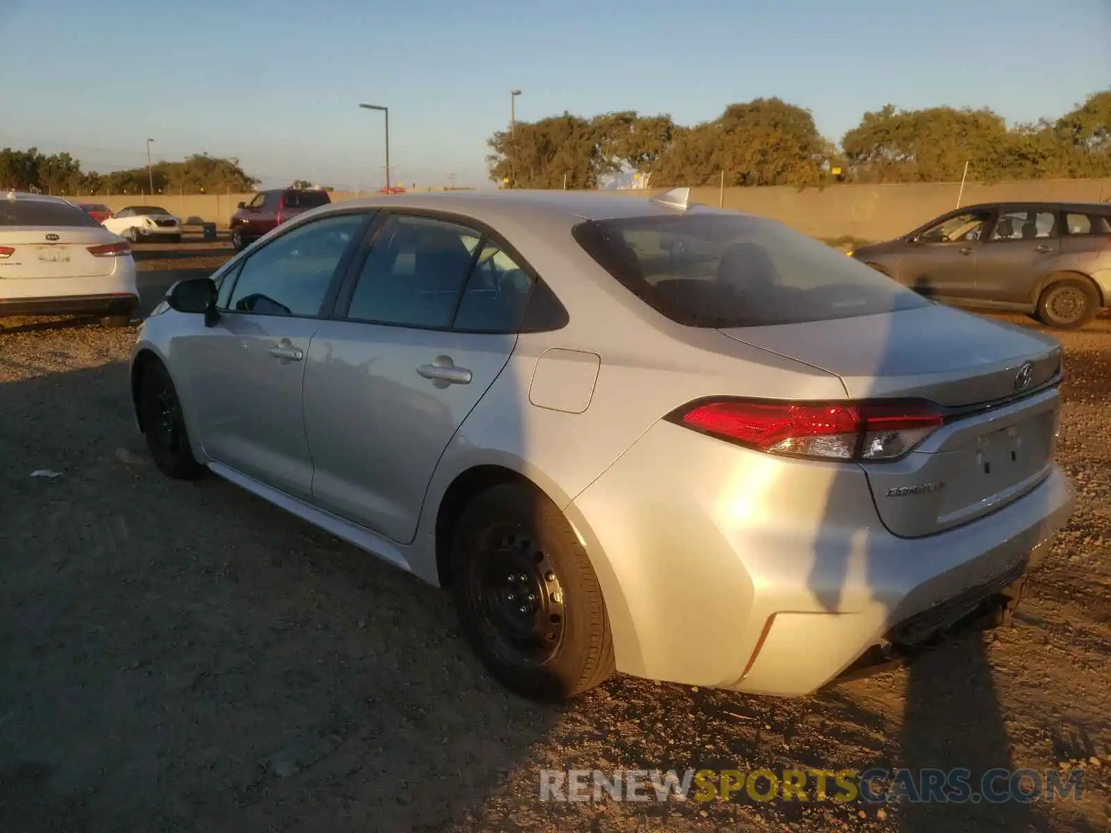 3 Photograph of a damaged car 5YFEPRAEXLP121032 TOYOTA COROLLA 2020