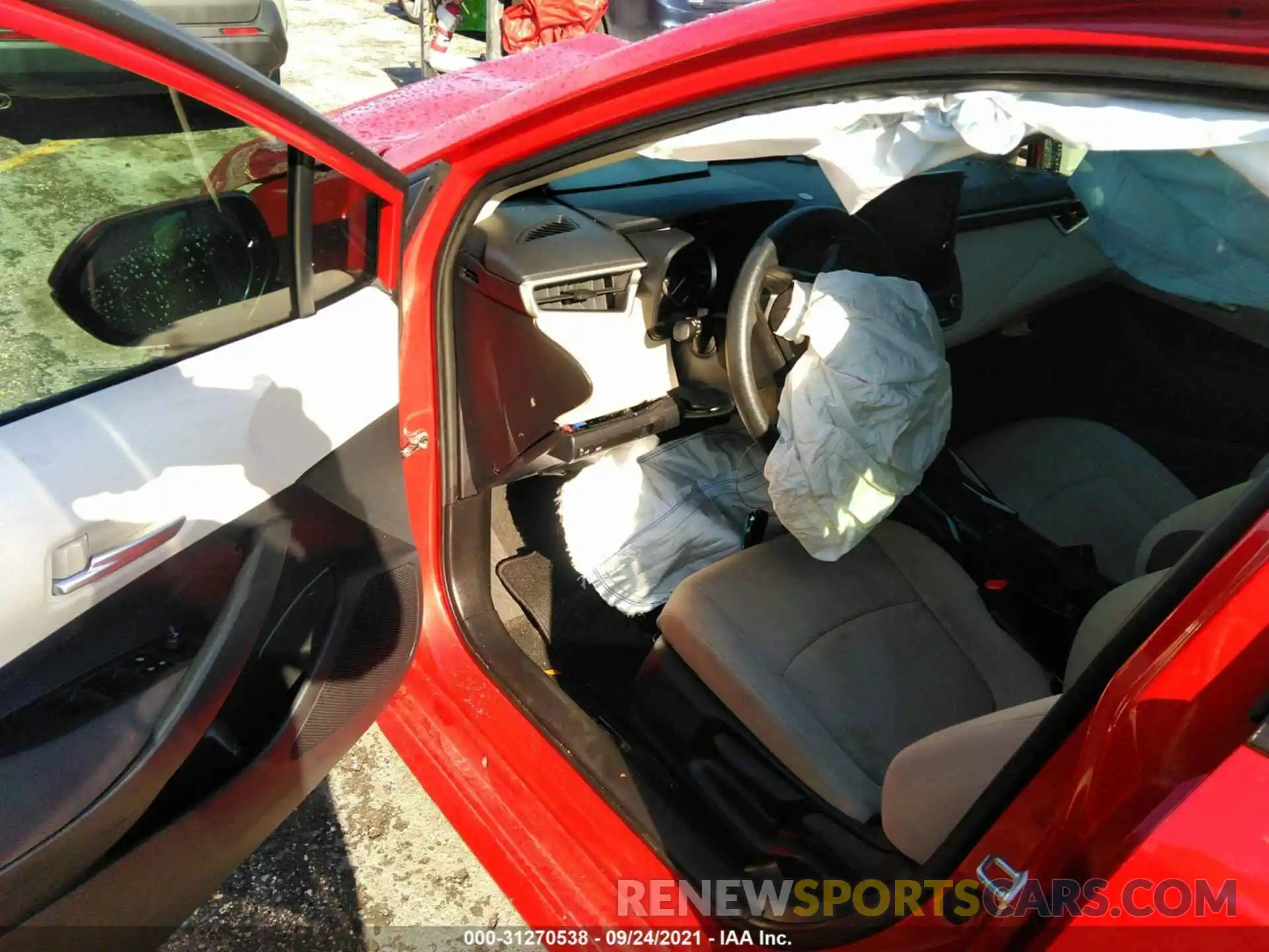 5 Photograph of a damaged car 5YFEPRAEXLP123136 TOYOTA COROLLA 2020