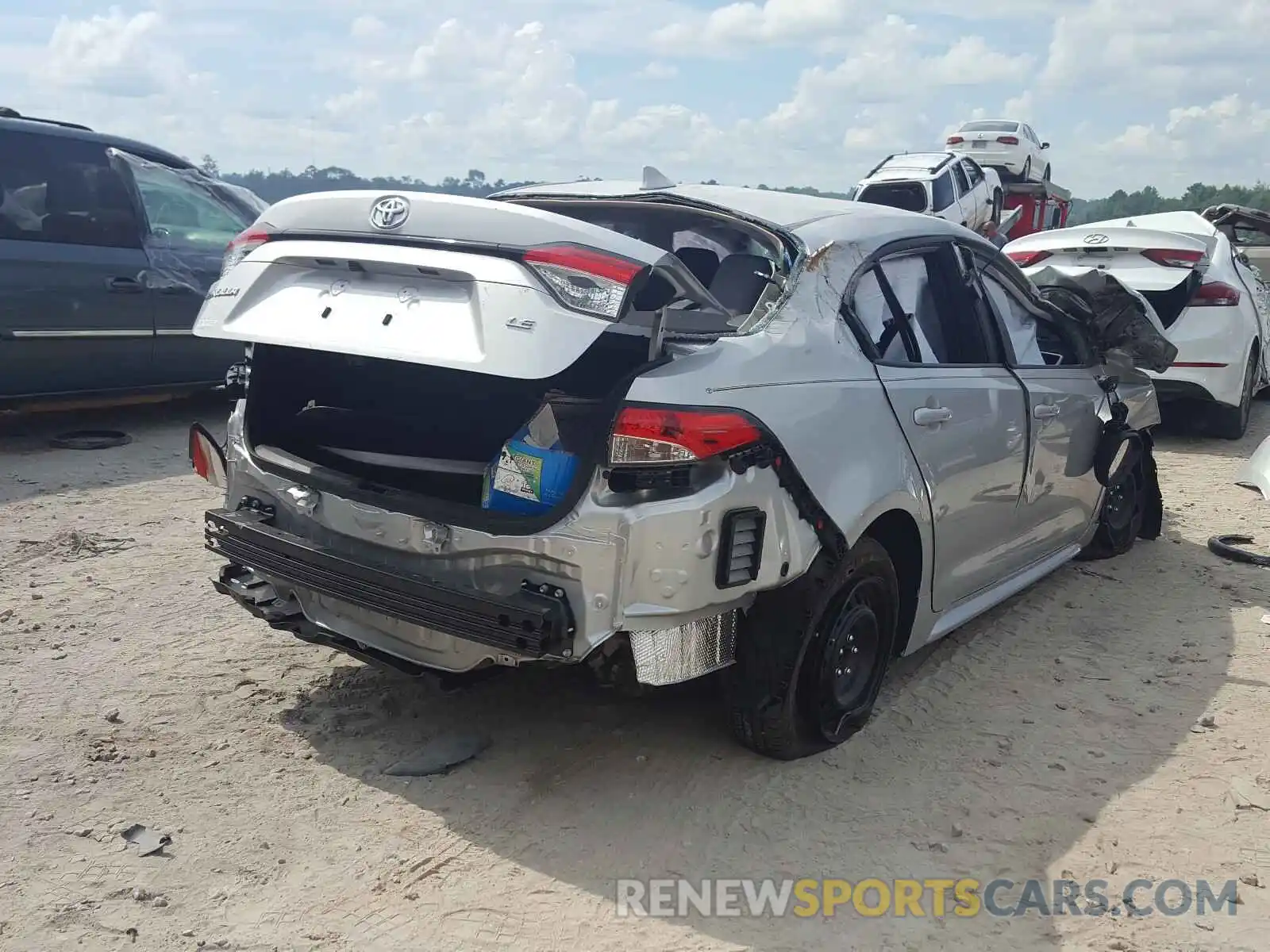 4 Photograph of a damaged car 5YFEPRAEXLP124805 TOYOTA COROLLA 2020