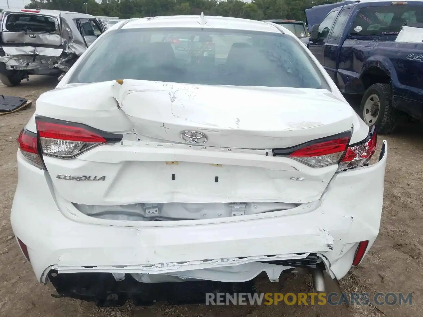 9 Photograph of a damaged car 5YFEPRAEXLP127817 TOYOTA COROLLA 2020