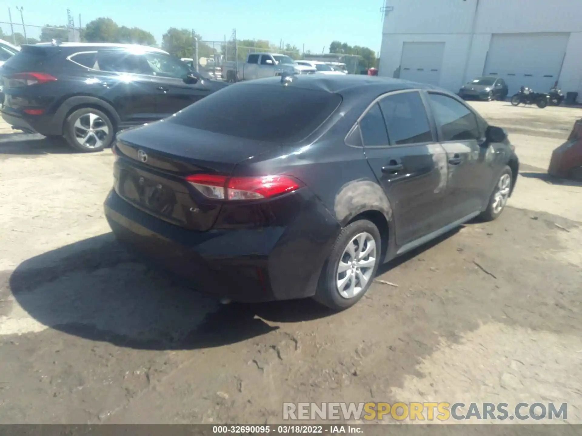 4 Photograph of a damaged car 5YFEPRAEXLP129647 TOYOTA COROLLA 2020