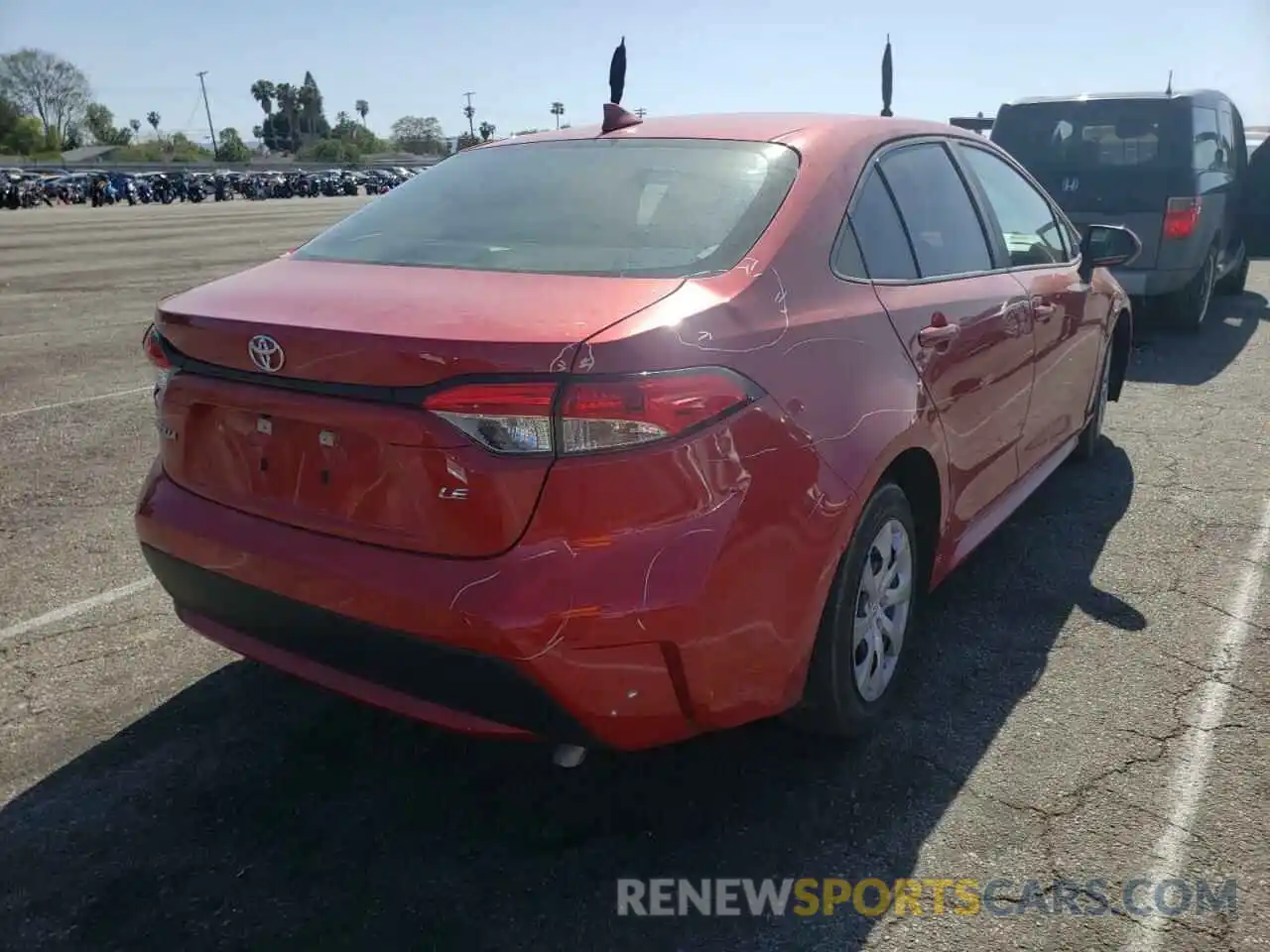 4 Photograph of a damaged car 5YFEPRAEXLP129910 TOYOTA COROLLA 2020