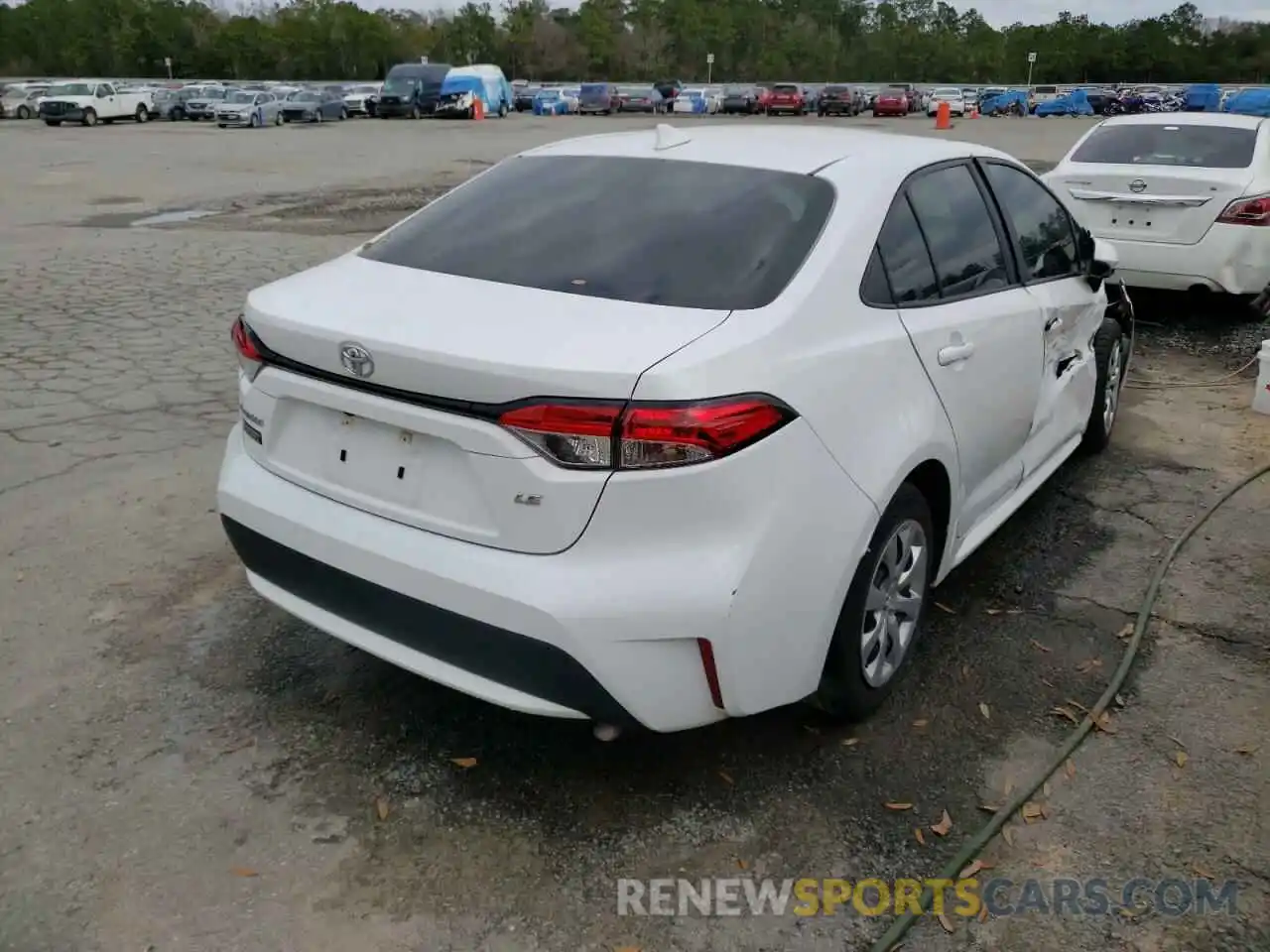 4 Photograph of a damaged car 5YFEPRAEXLP131088 TOYOTA COROLLA 2020